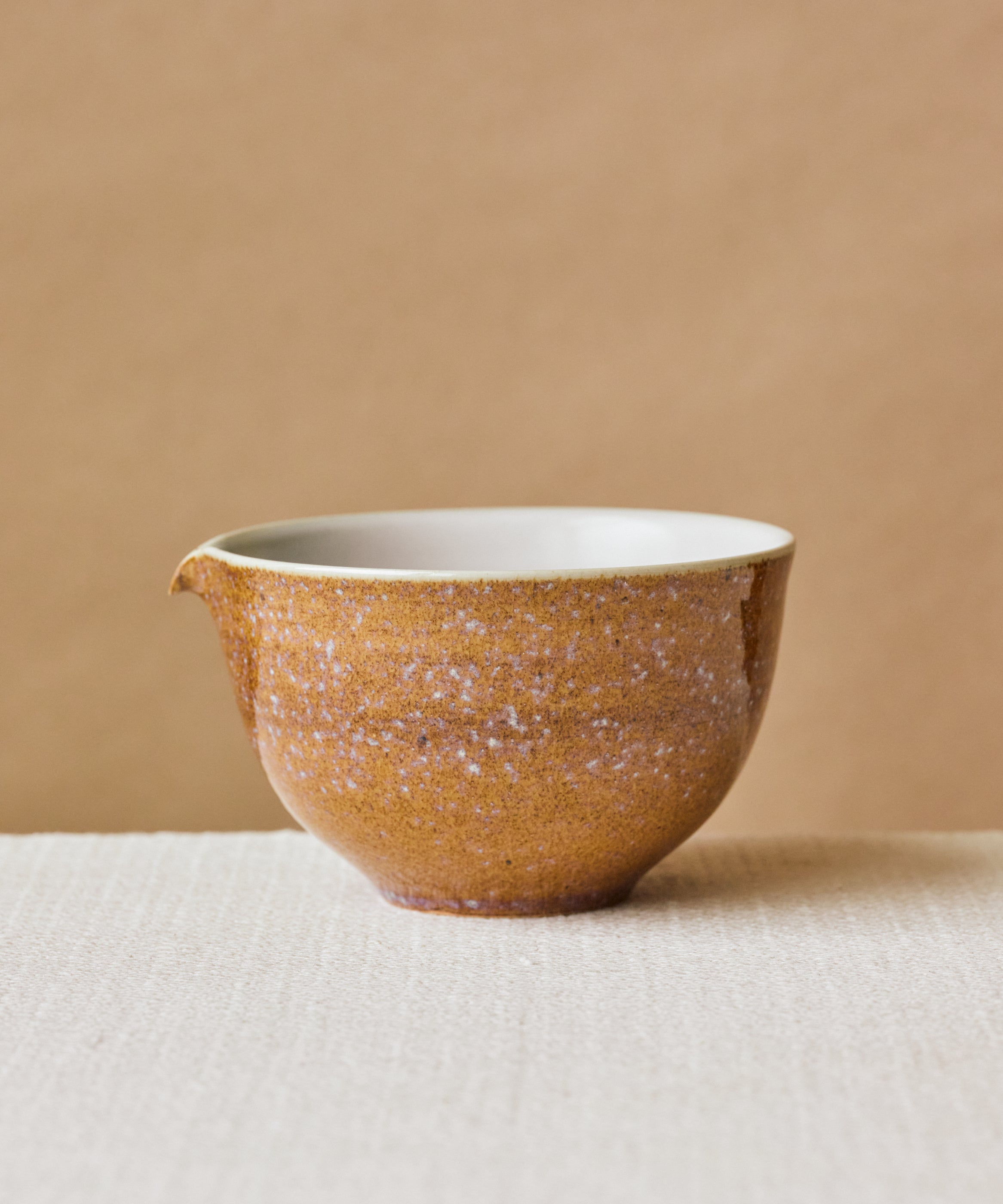 "Chawan" Brown Rouge, handcrafted matcha latte bowl by Wang Xinghua, Jingdezhen, brown rouge glaze