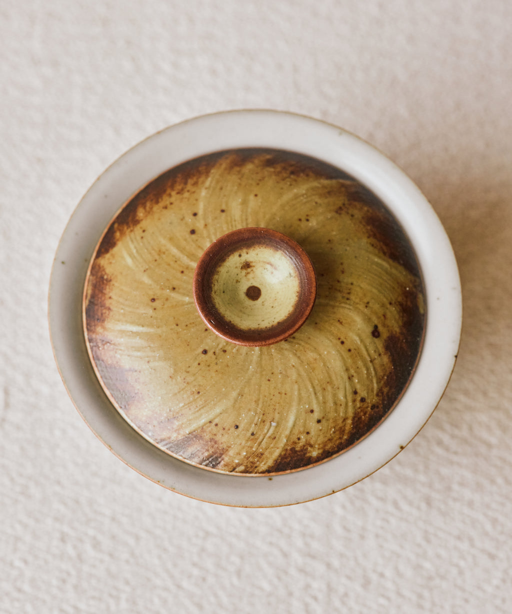 Gaiwan Earth II interior, hand-painted brushstroke detail, handcrafted by Wang Xinghua, Jingdezhen