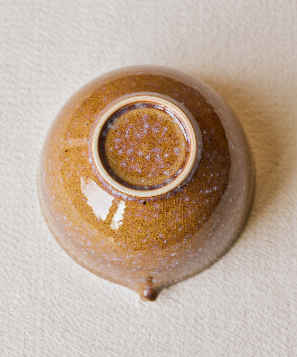 "Chawan" Brown Rouge side view, brown rouge glaze, reduction-fired at 1300°C, Wang Xinghua
