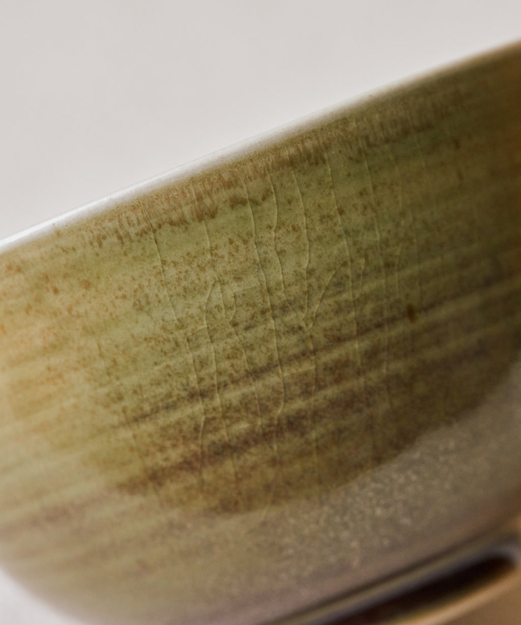 "Chawan" Ombre Green side view, ombre green glaze, reduction-fired at 1300°C, Wang Xinghua