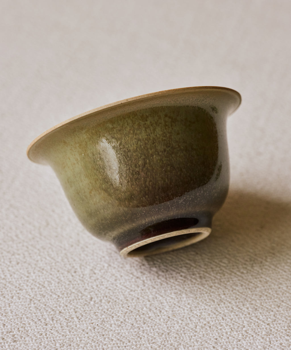Ombre Green Gaiwan Vol 2 side view, ombre green with bronze flakes, reduction-fired at 1300°C, Jingdezhen