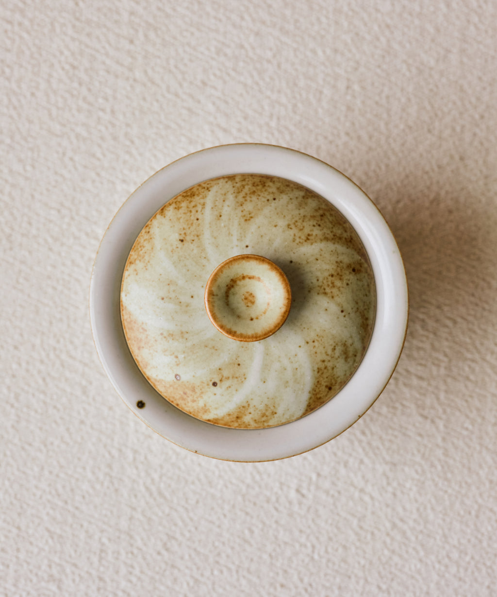 Ecru Brushstroke Gaiwan interior, matte white interior glaze, handcrafted by Wang Xinghua, Jingdezhen