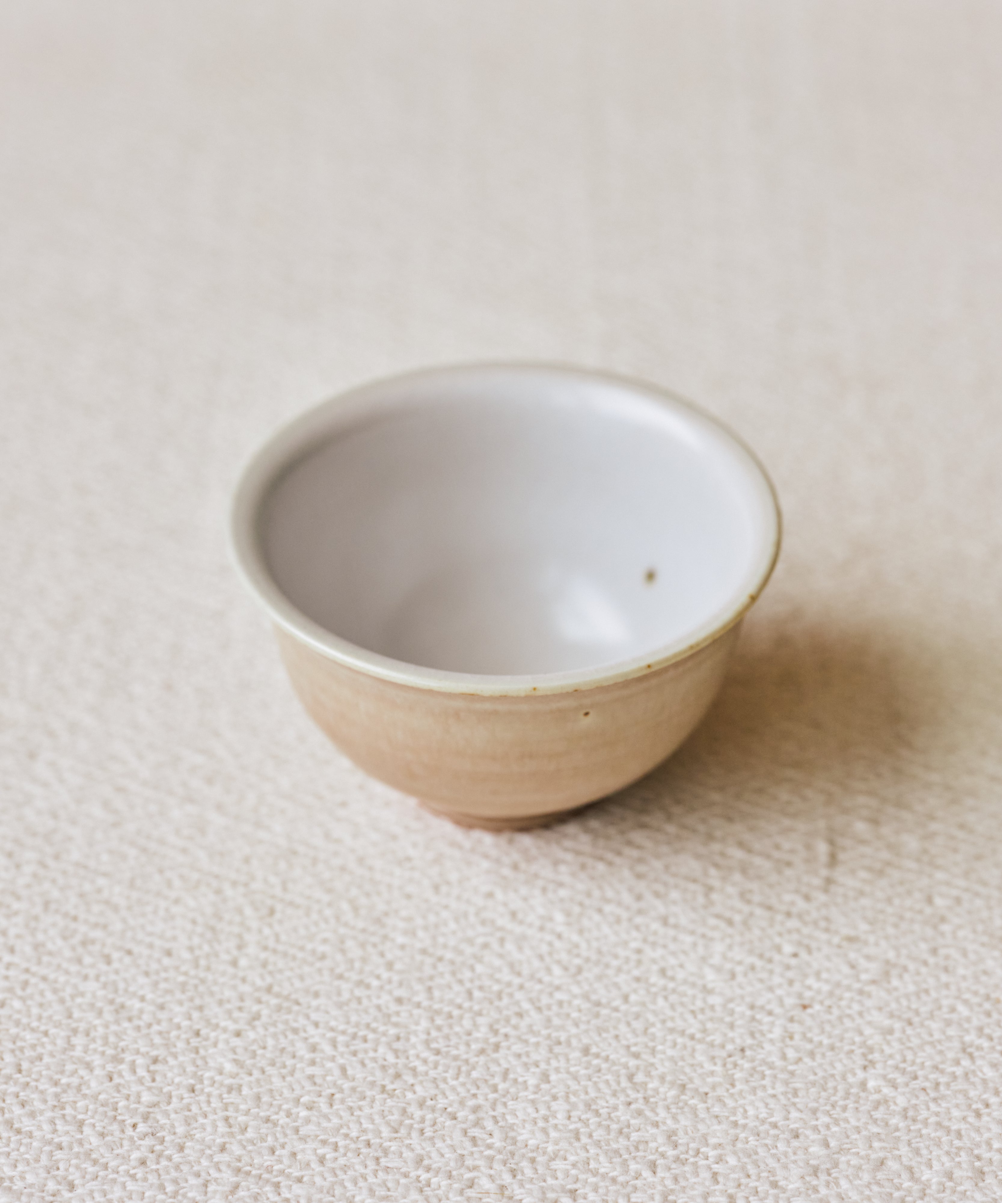 Clamshell Glaze Cup side view, shell-like texture, reduction-fired at 1300°C, Wang Xinghua