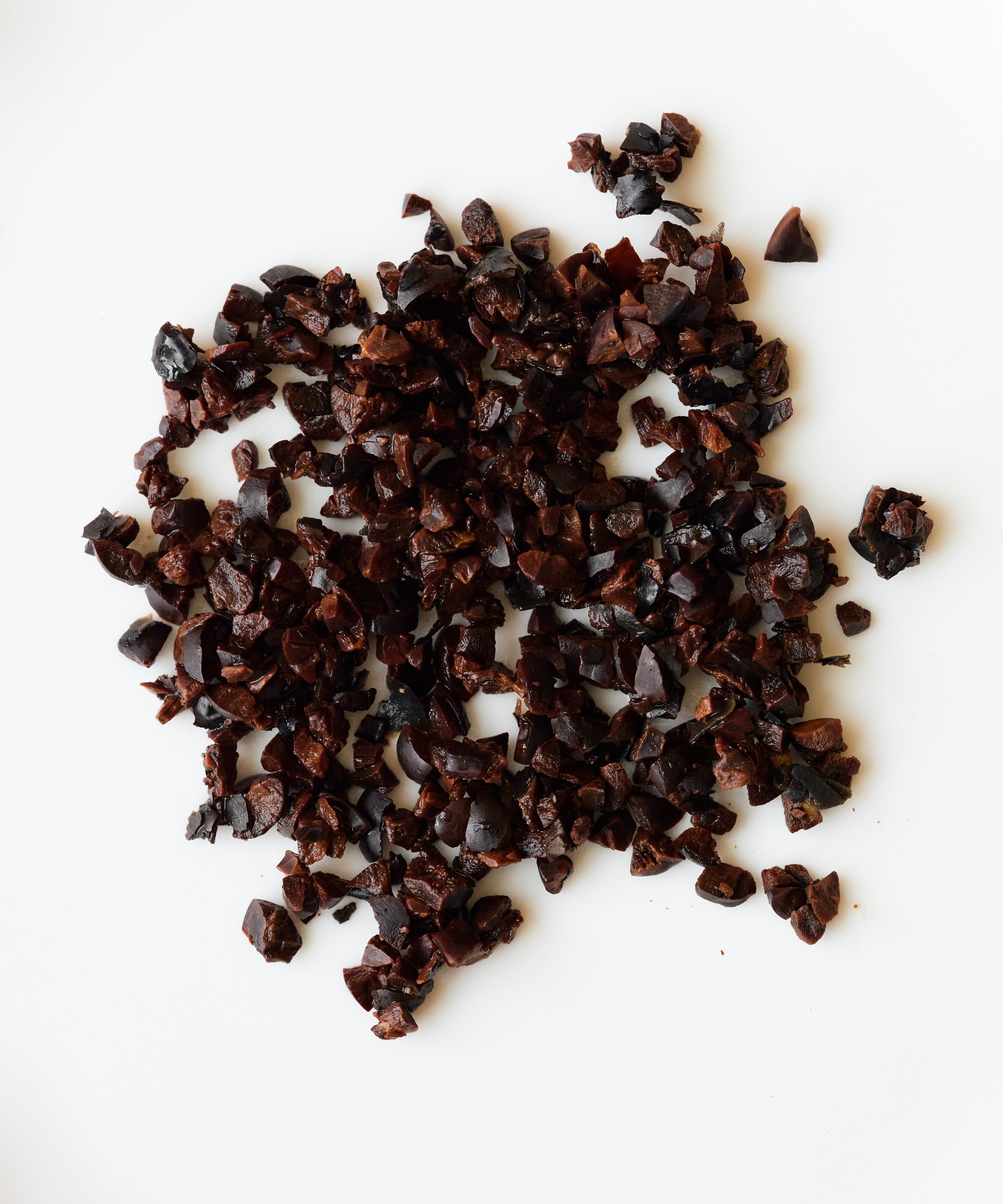 Brewed Tamba Roasted Black Bean tea showing cloudy plum-colored liquor