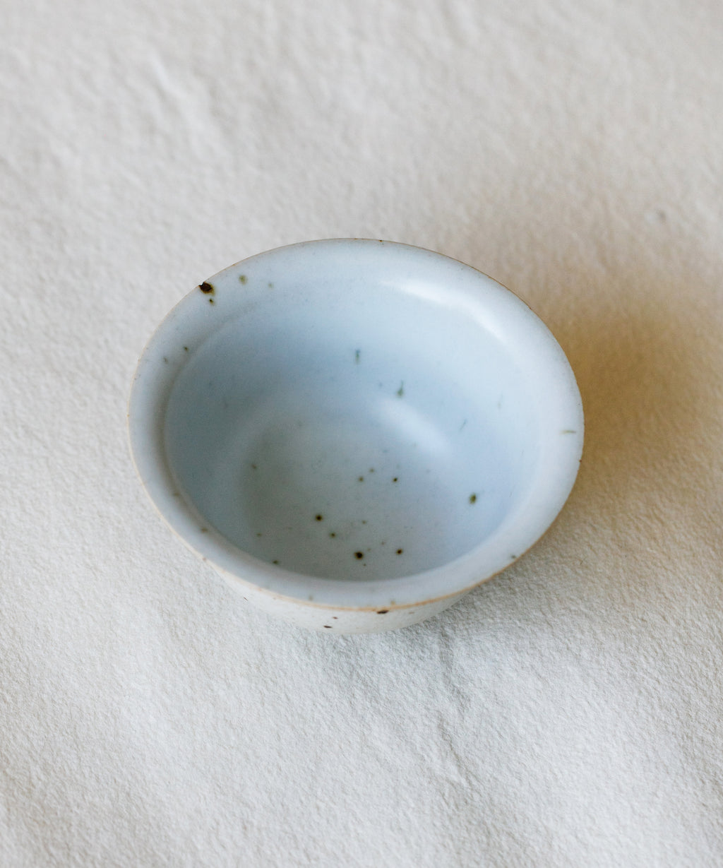 Mini Sunrise Matte Gaiwan underside, unglazed foot ring, Jingdezhen clay body, Wang Xinghua