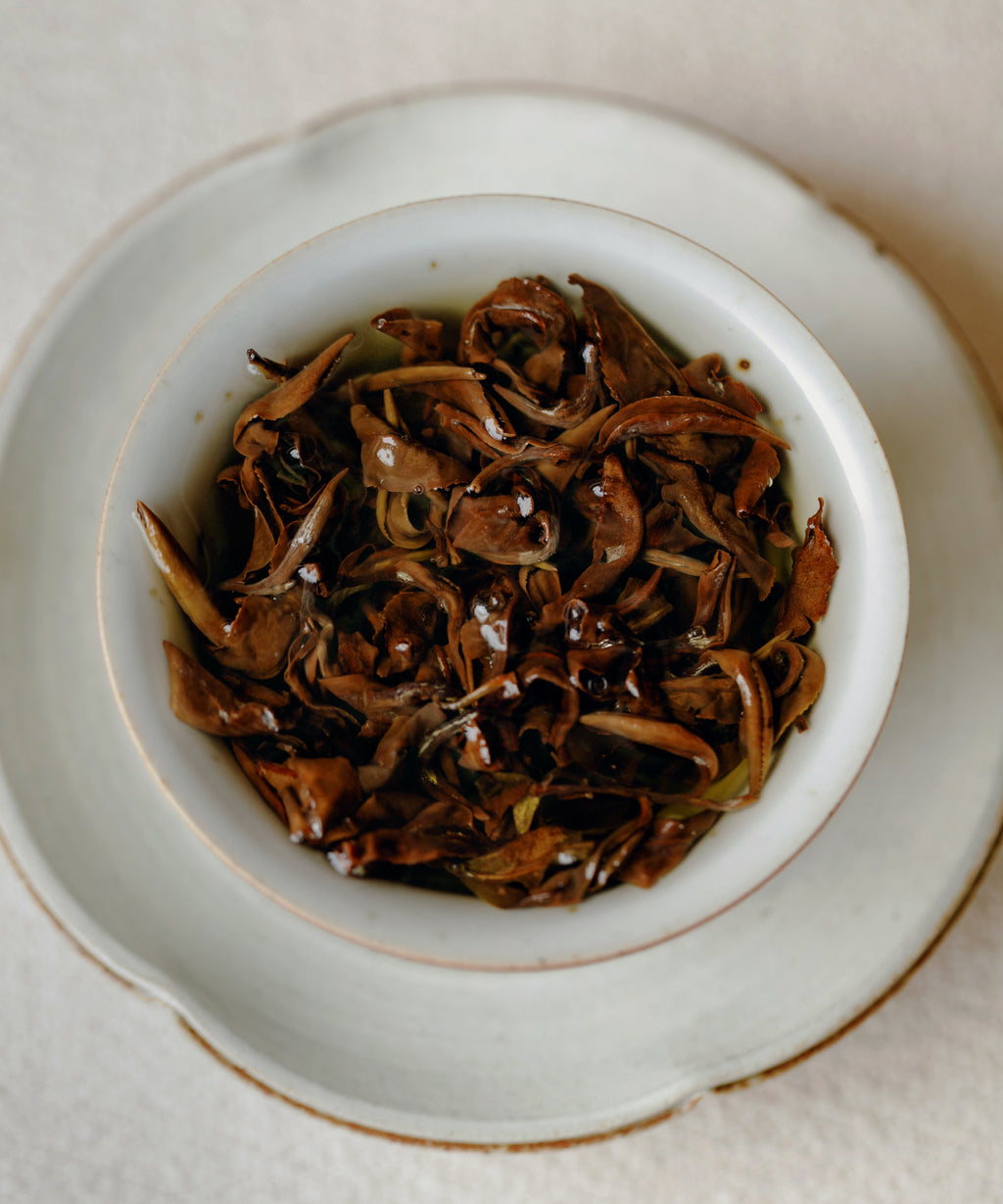 Oriental Beauty liquor — silky round mouthfeel with minty floral and tropical fruit notes, Hsinchu