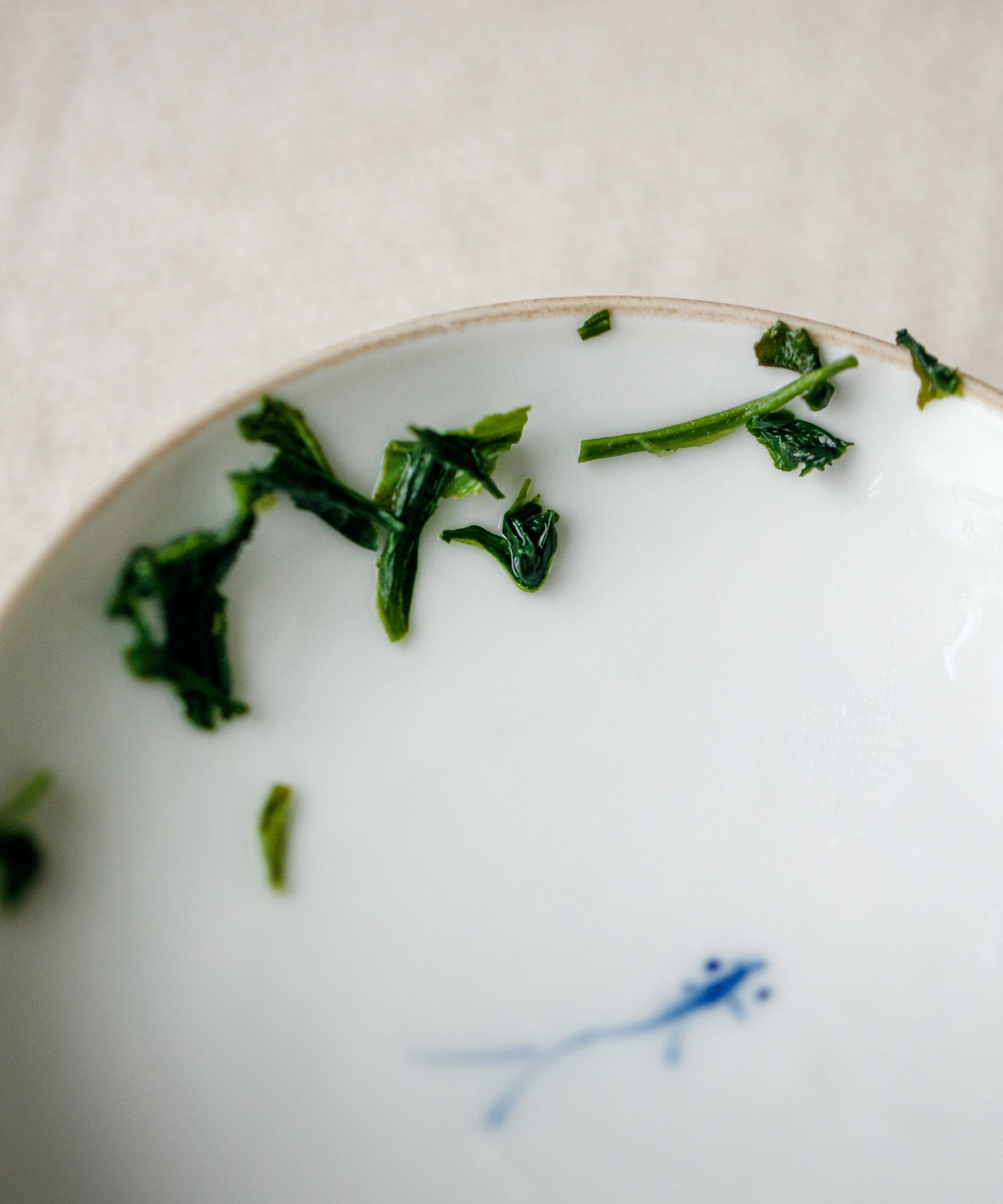 Hot water poured over Yame Gyokuro Mei leaves