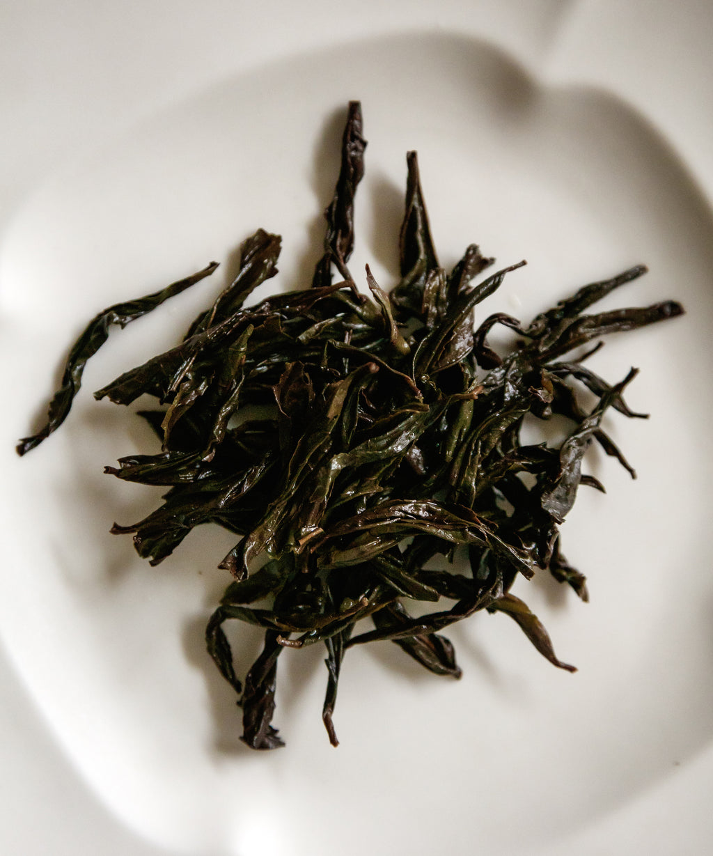 Dahongpao Jade Lion Cliff wet leaves — three-varietal true cliff blend, Qingshiyan, Wuyishan, Fujian