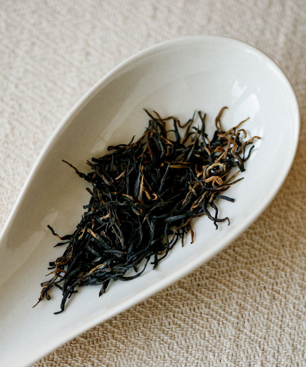Rose Keemun Gold dry leaves, heritage Keemun black scented with fresh China roses from Pingyin, Shandong