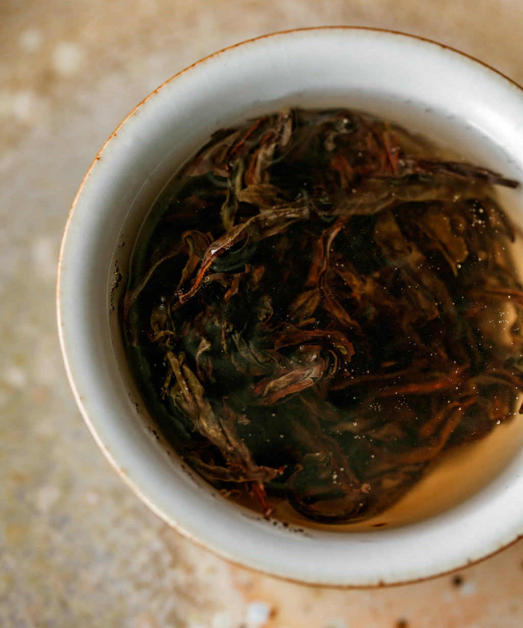 Brewing Honey Orchid — lychee charcoal roasted Phoenix oolong, oxidized 48+ hours, Dazhi Mountain