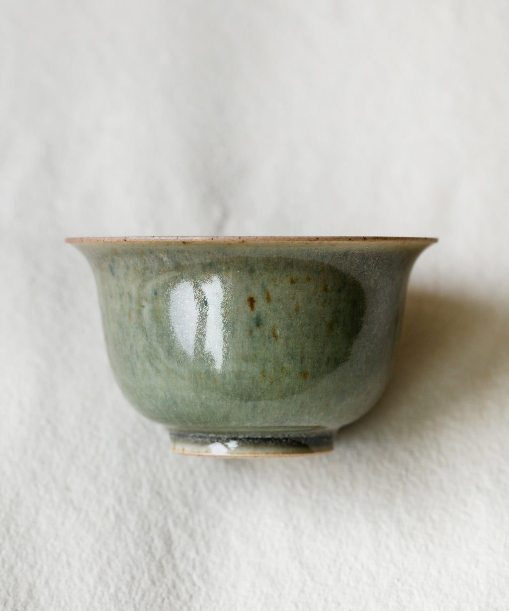 Small Purple Rain Gaiwan interior glaze, purple tones, reduction-fired at 1300°C, Jingdezhen