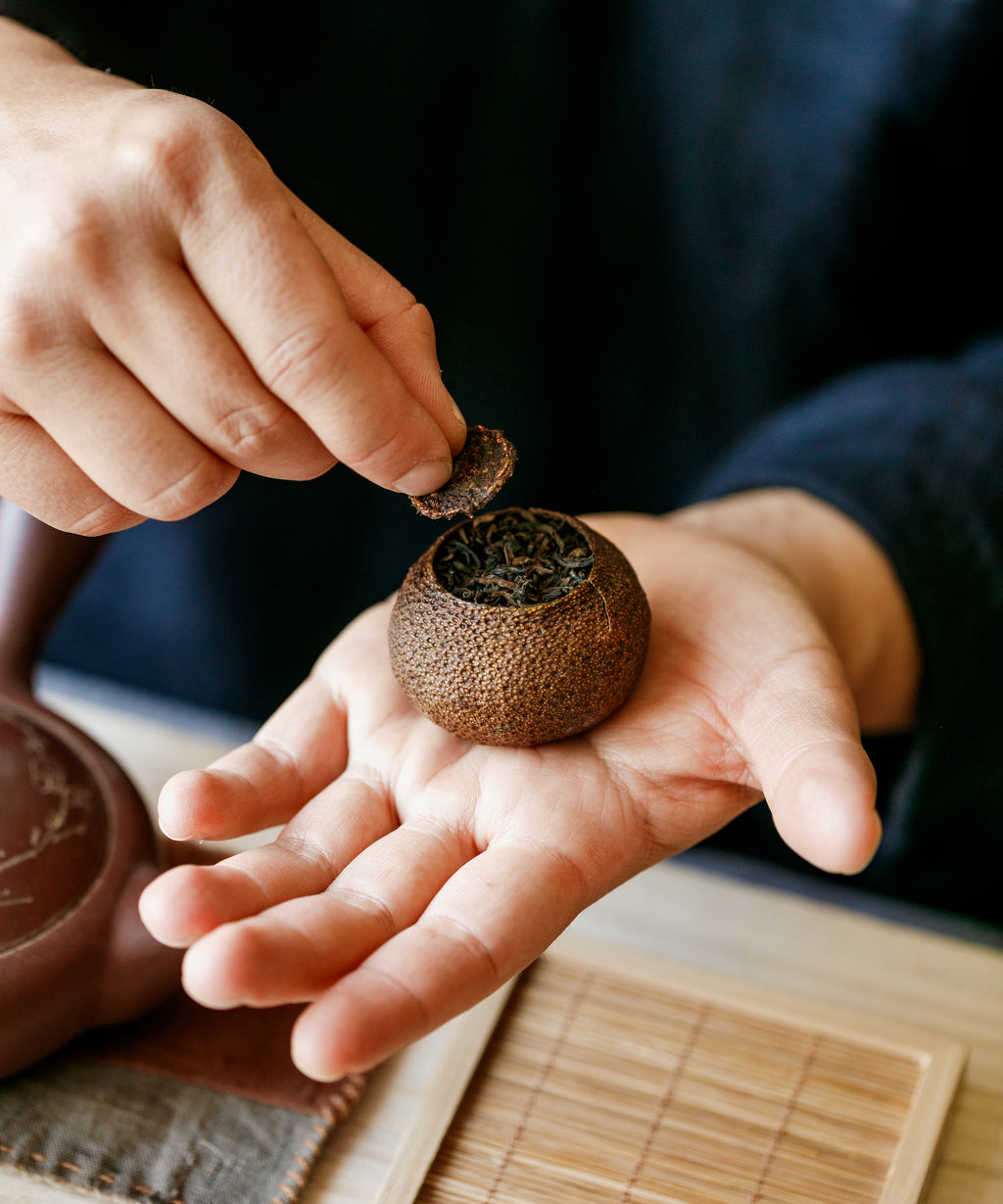 Brewing Imperial Pu'erh in Red Mandarin — Lange Tea Factory shou pu'erh, Menghai, Yunnan
