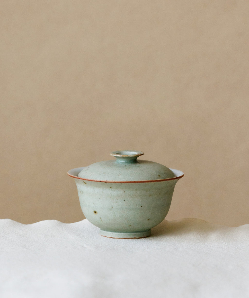 Mini Celadon Green Gaiwan, handcrafted mini gaiwan by Wang Xinghua, Jingdezhen, celadon green glaze