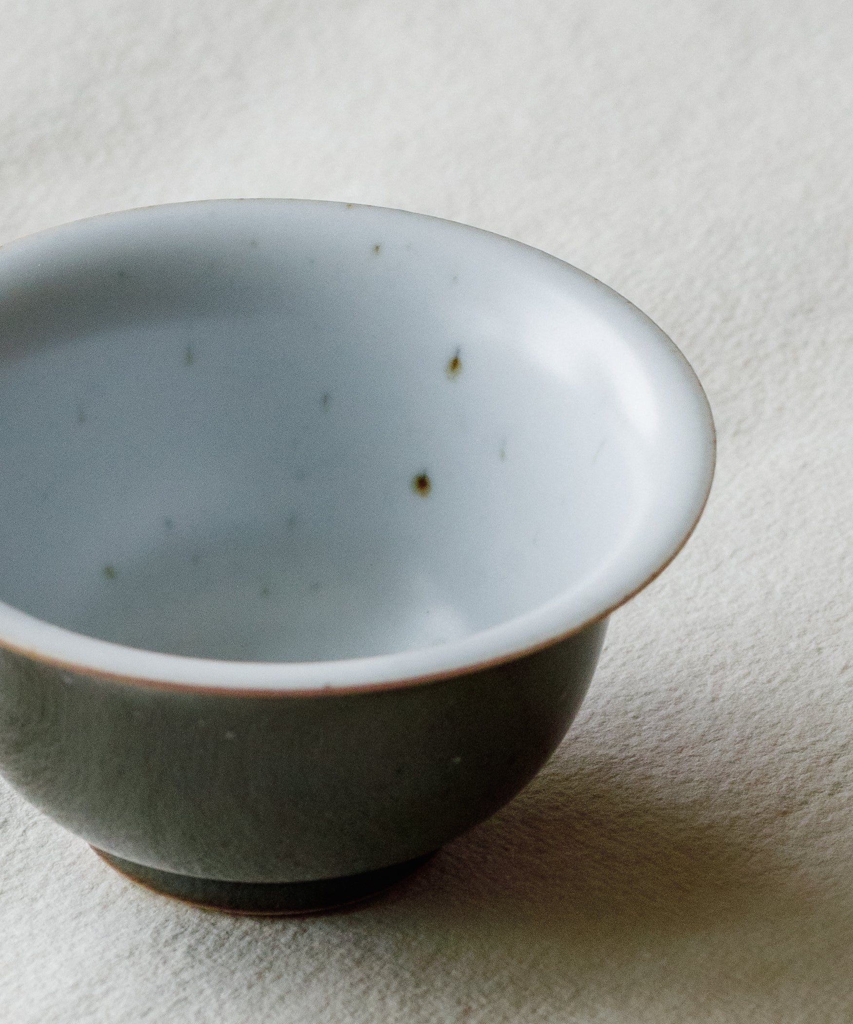 Mini Azure Green Gaiwan underside, unglazed foot ring, Jingdezhen clay body, Wang Xinghua