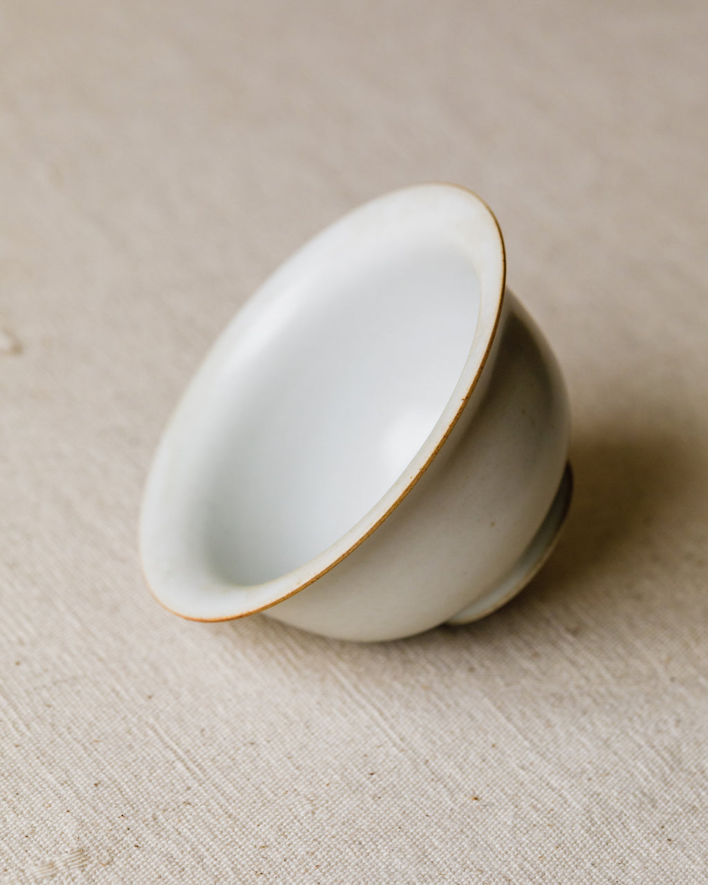 Gaiwan Sateen Porcelain interior glaze, warm vanilla-flecked white, Jingdezhen porcelain