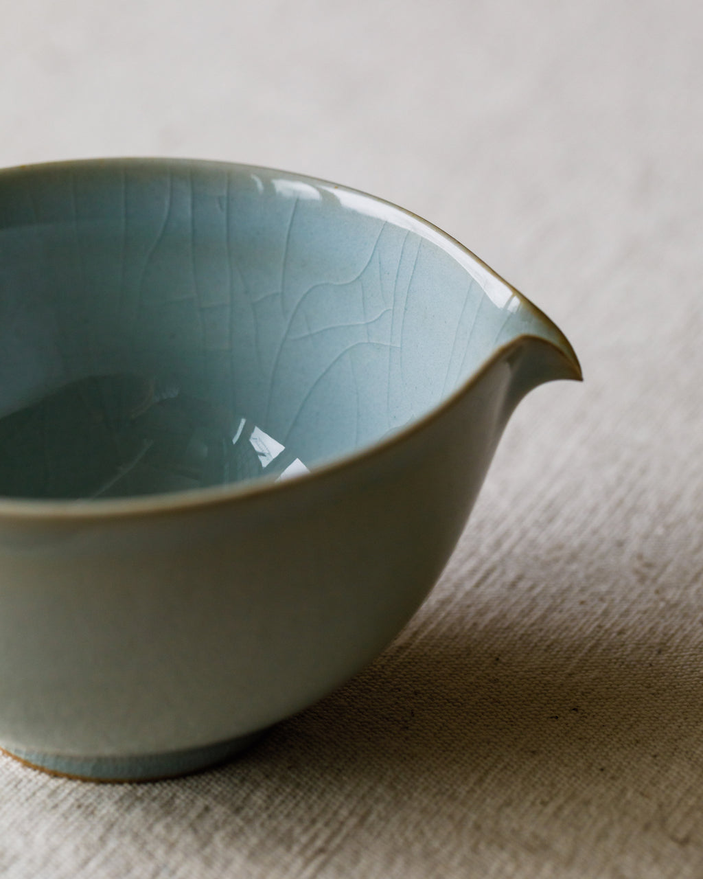"Chawan" Celadon Ice glaze detail, frozen-lake crackle pattern, Jingdezhen clay and porcelain