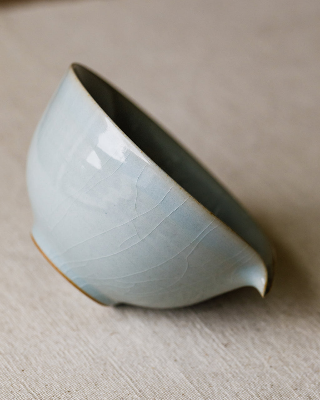 "Chawan" Celadon Ice interior, celadon ice glaze with veins of disturbance, Wang Xinghua, Jingdezhen