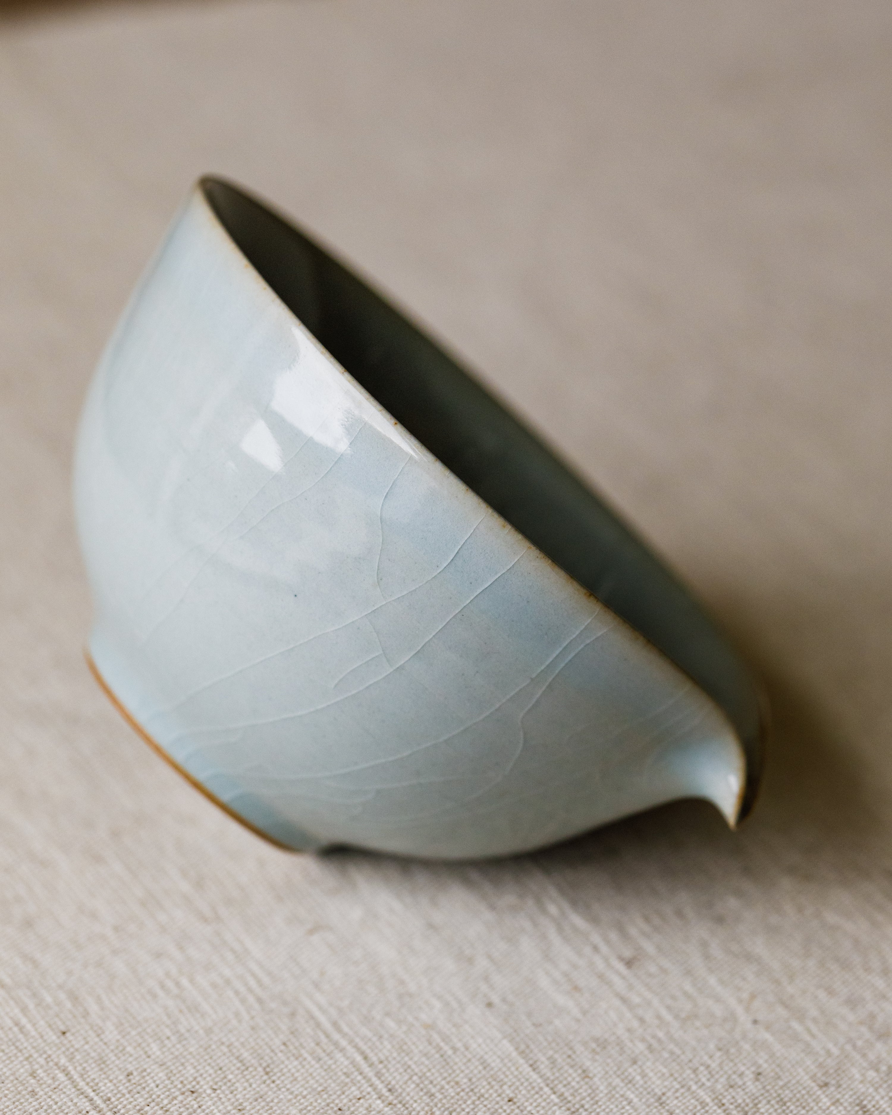 "Chawan" Celadon Ice interior, celadon ice glaze with veins of disturbance, Wang Xinghua, Jingdezhen