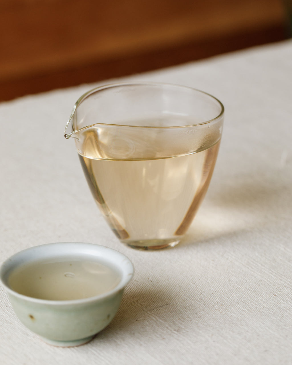 Cup of Jasmine Silver Tips showing pale clear liquor with glycerol mouthfeel