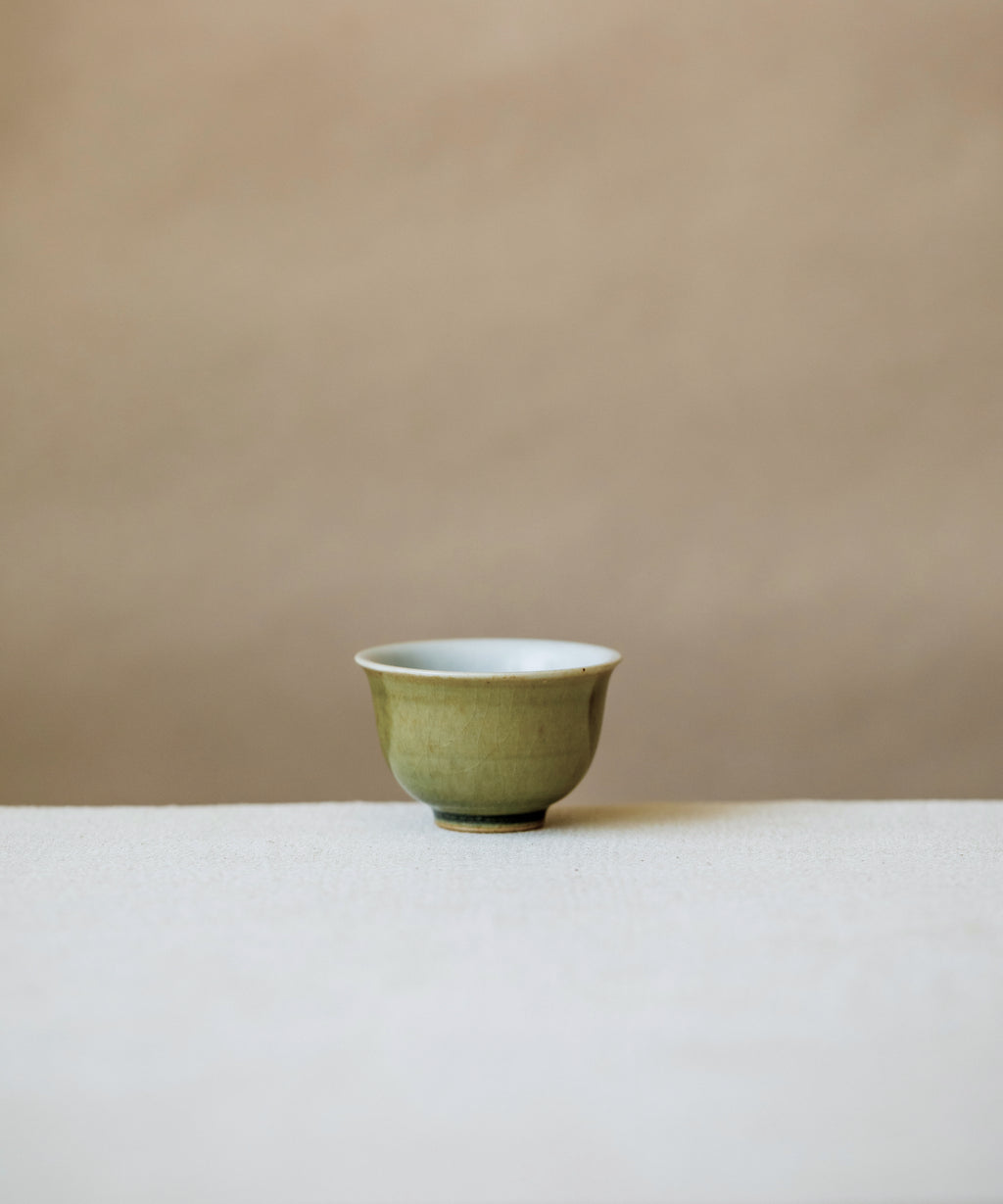 Cup Green Ombre, handcrafted tea cup by Wang Xinghua, Jingdezhen, green ombre glaze