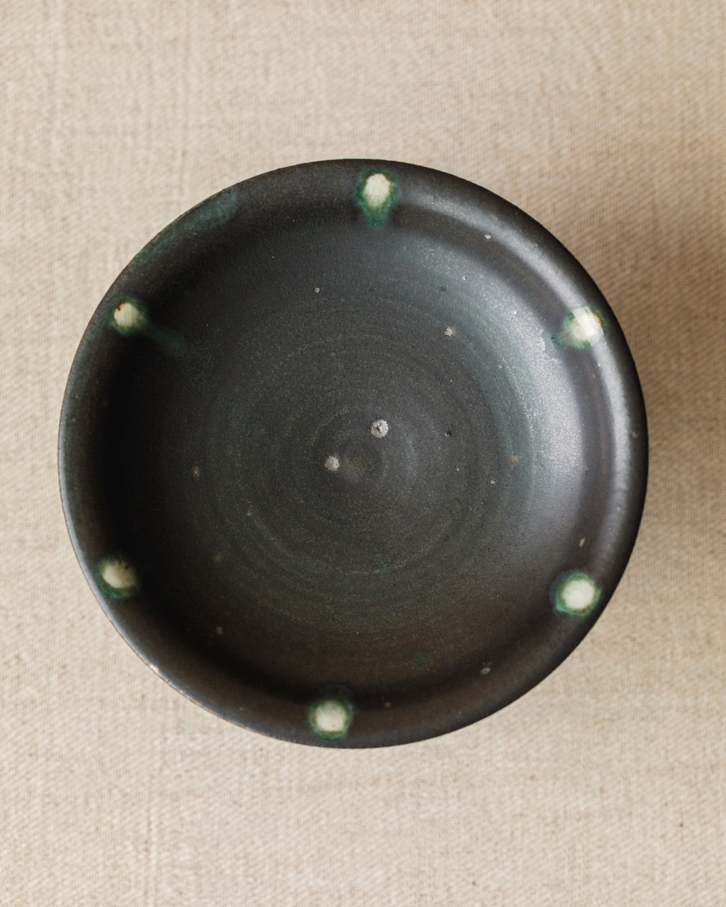 Pedestal Plate Black Peacock glaze detail, black peacock surface, Jingdezhen clay and porcelain