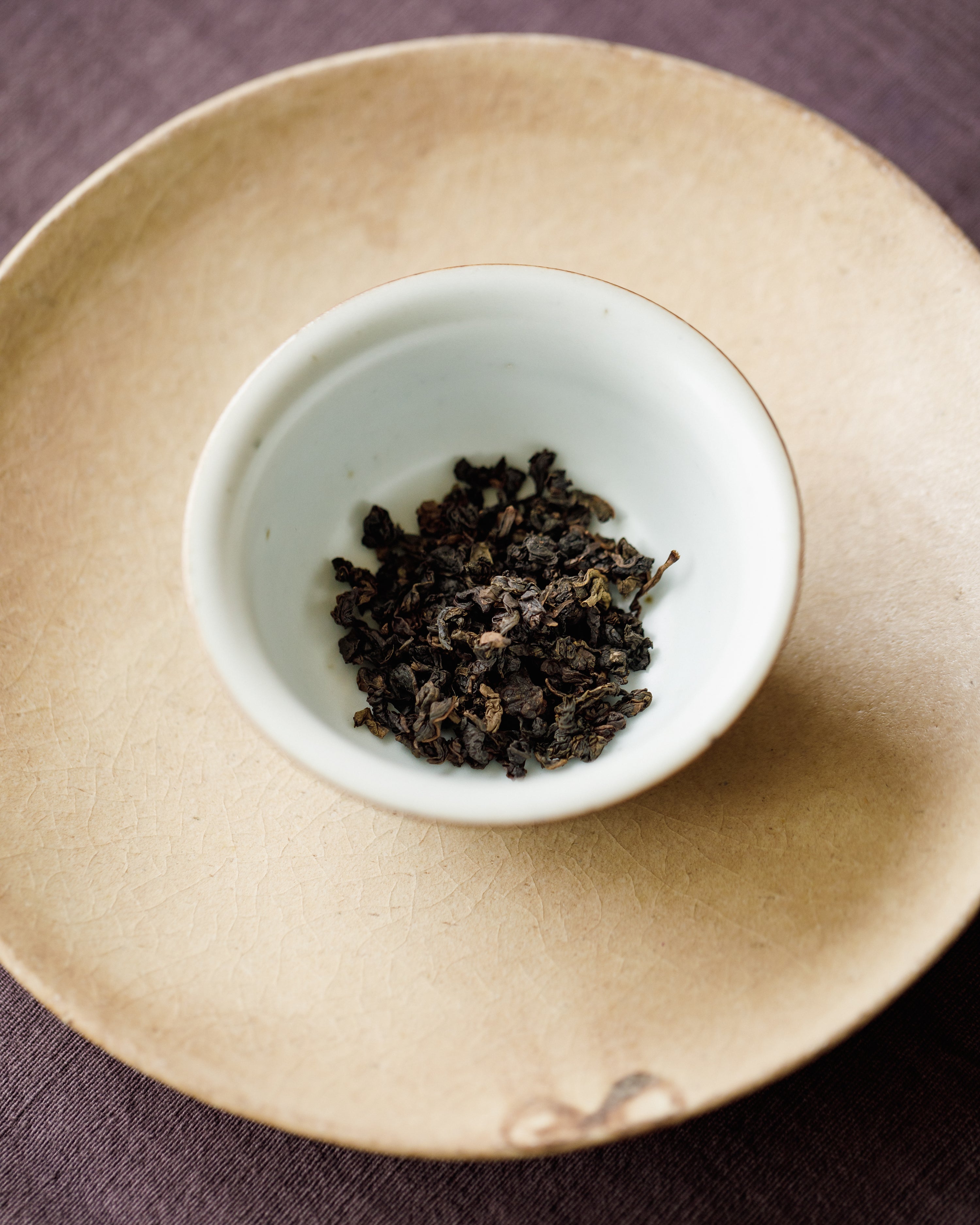 Brewing Charcoal Roasted Oolong — 4 rounds in bamboo baskets over charcoal, Master Lin, Anxi