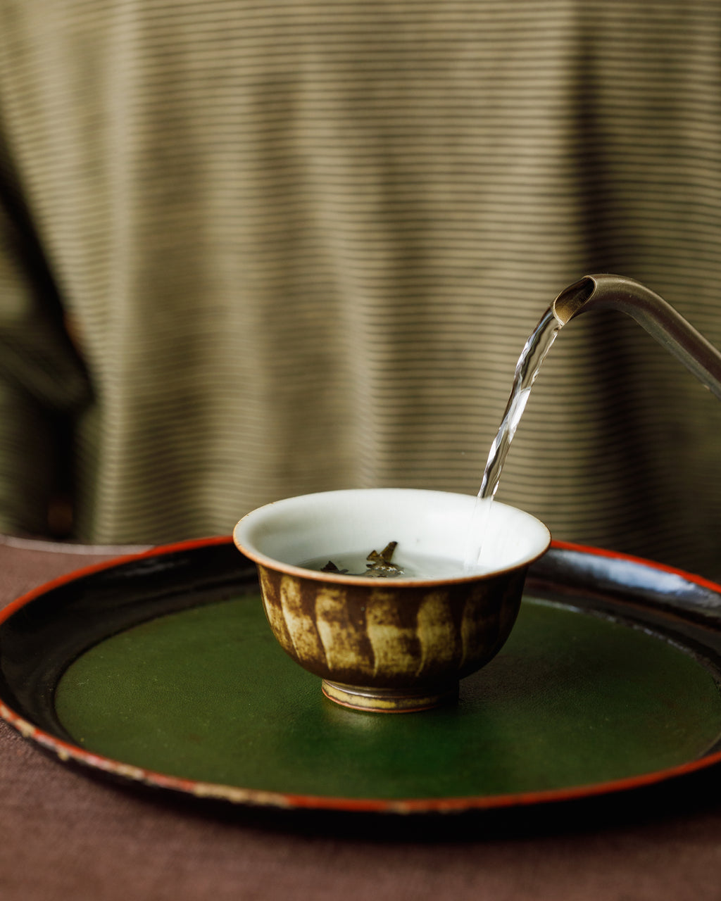 Autumn Tieguanyin in gaiwan — orchid fragrance, crystal clear golden liquor, Shimen Village, Anxi