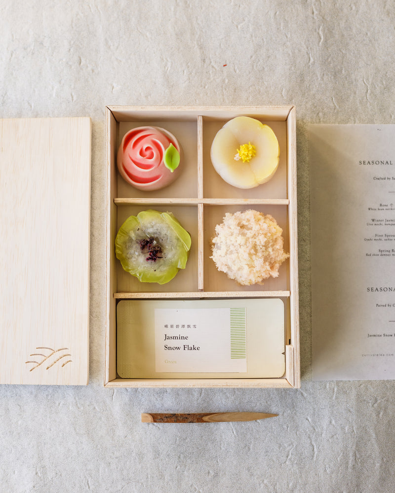 Tea & Wagashi Box: Valentine's Day