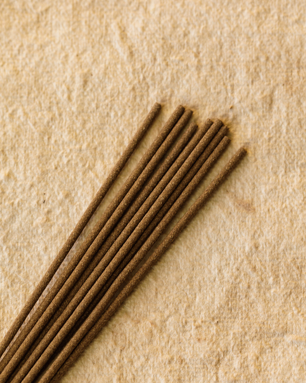 Huế Oud aloeswood incense, an everyday oud benchmark from Vietnam