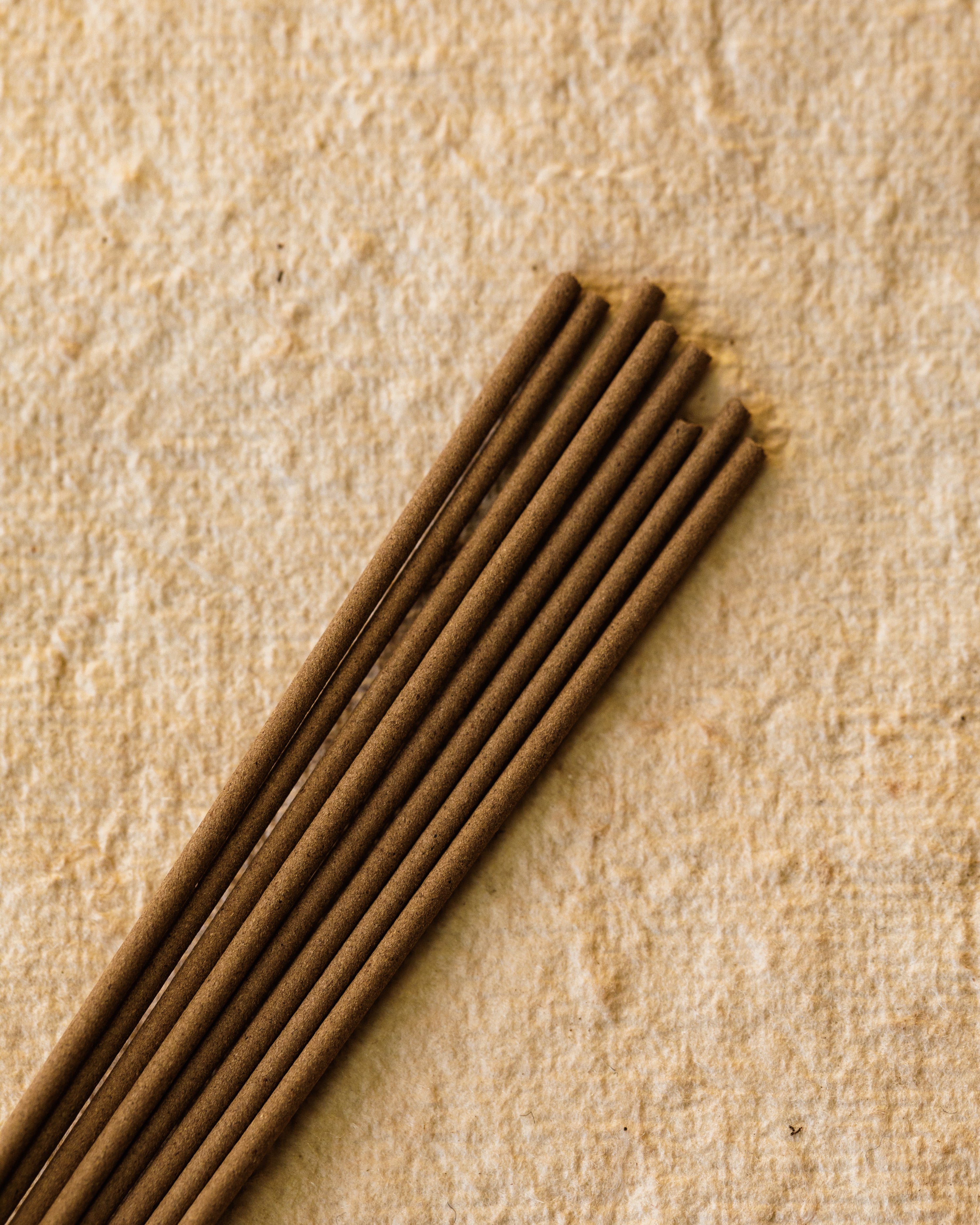 West Papua Oud aloeswood incense, seabreeze-inflected with ashy quality