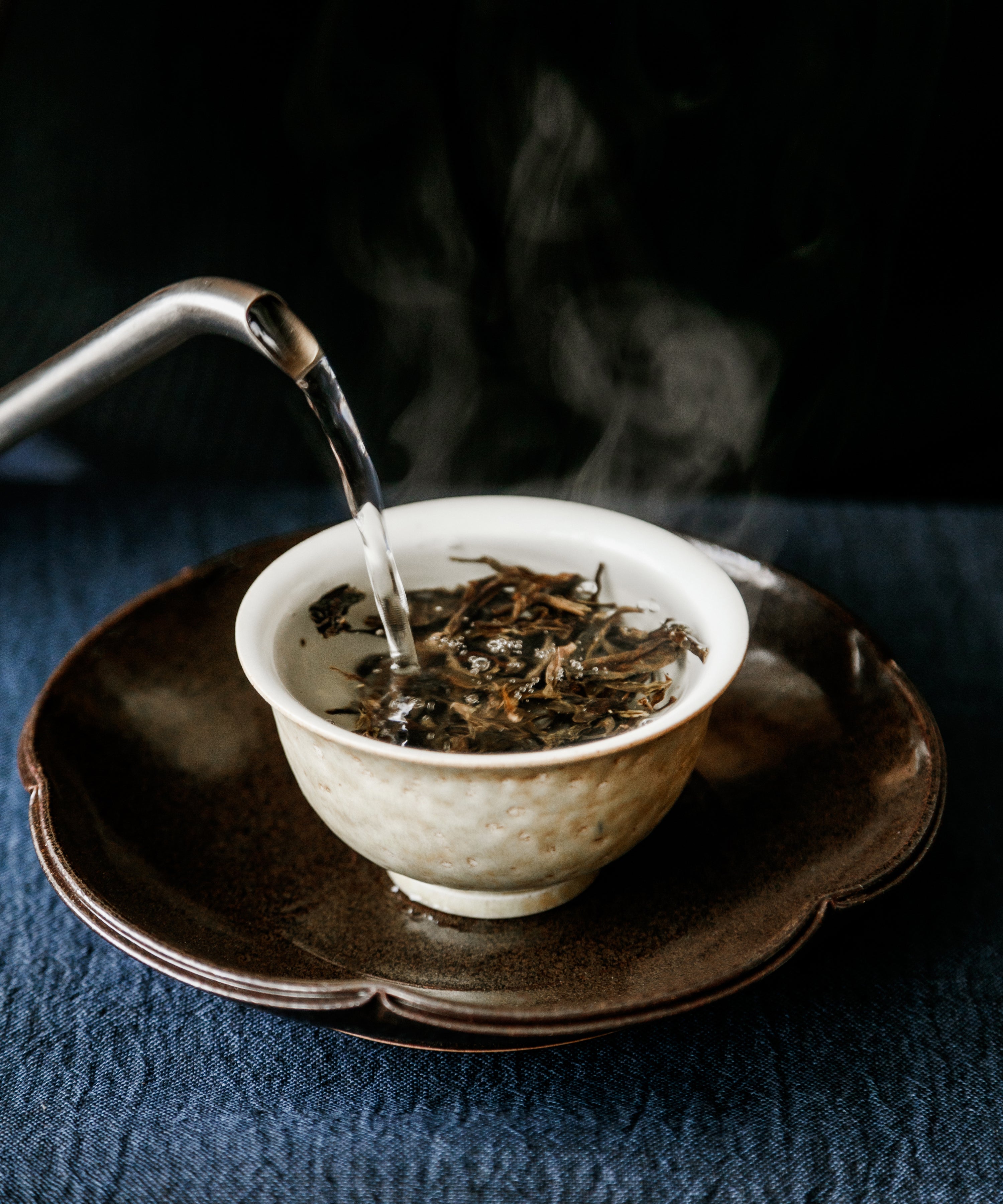 Mangfei wet leaves — 200-300 year old tree sheng pu'erh, Yongde, Lincang, Yunnan