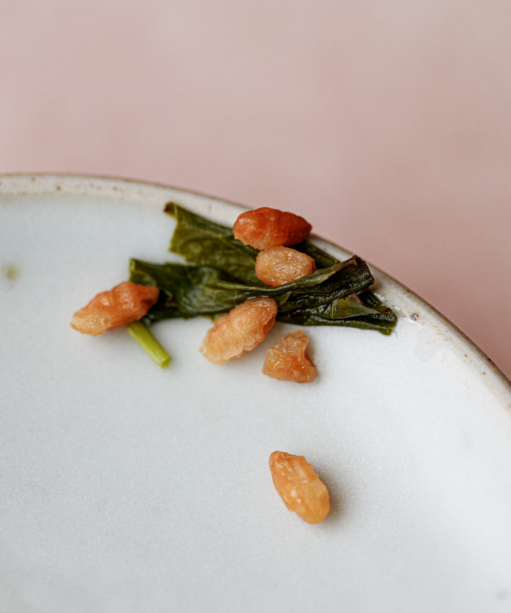 Kaga Genmaicha steeping, releasing toasted rice aroma and umami