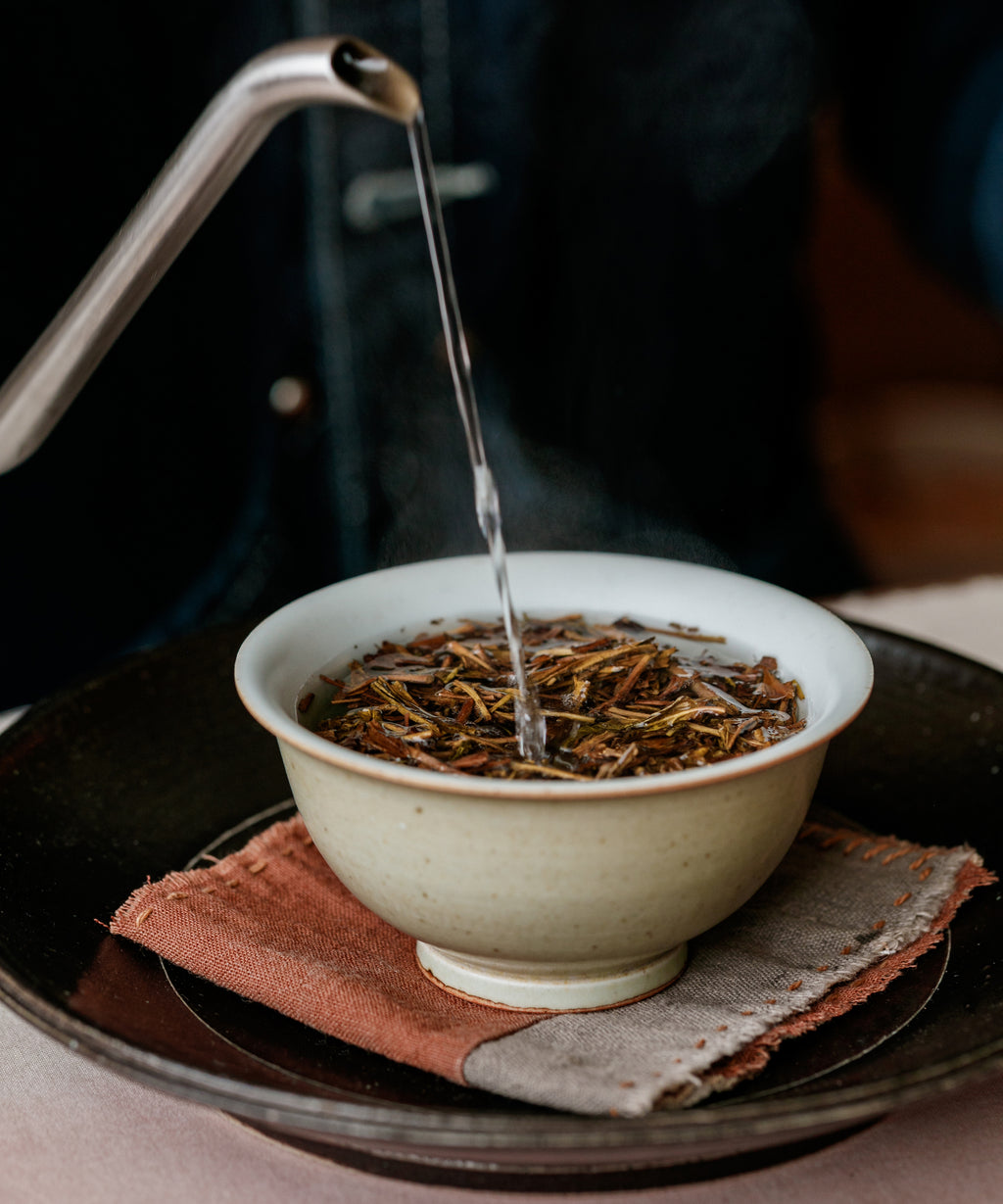 Brewing BOTTO! — Maruhachi's coffee-like dark roast hojicha, Kaga, Ishikawa