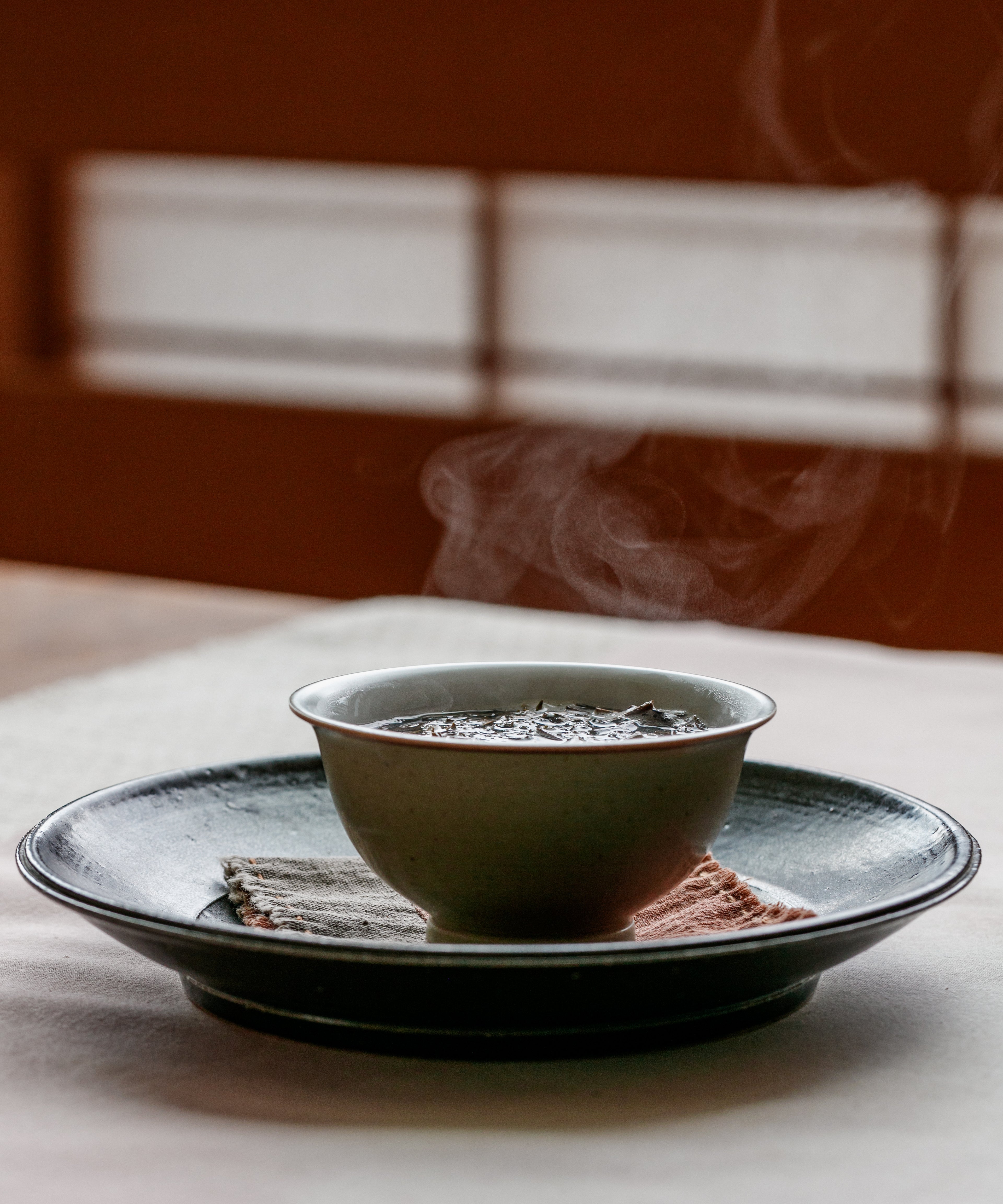 BOTTO! liquor — deep, mineral, palate-rinsing dark roast hojicha, Kaga, Ishikawa