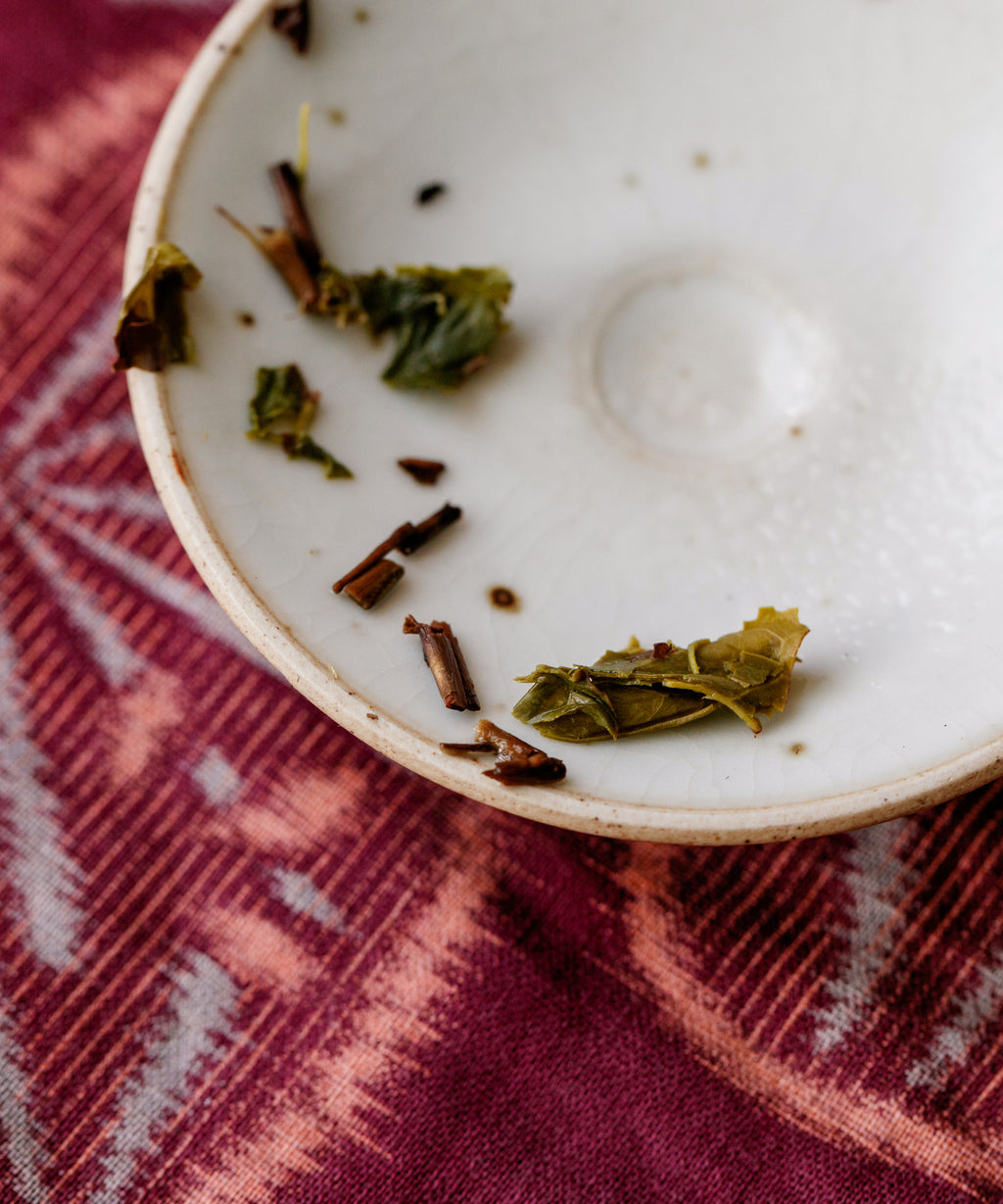 Hoji-sencha liquor — full-bodied roasted sencha with uplifting energy, Yakushima