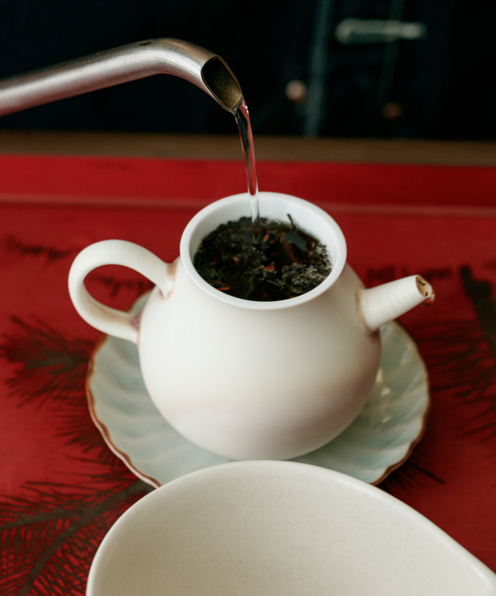 Yakushima Earl Grey dry leaves — Benifuuki black tea scented with bergamot oil, Yakushima