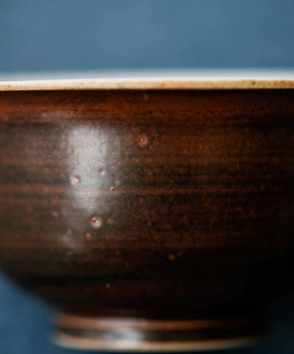 Earth Brown Gaiwan interior glaze, warm brown tones, reduction-fired at 1300°C, Jingdezhen