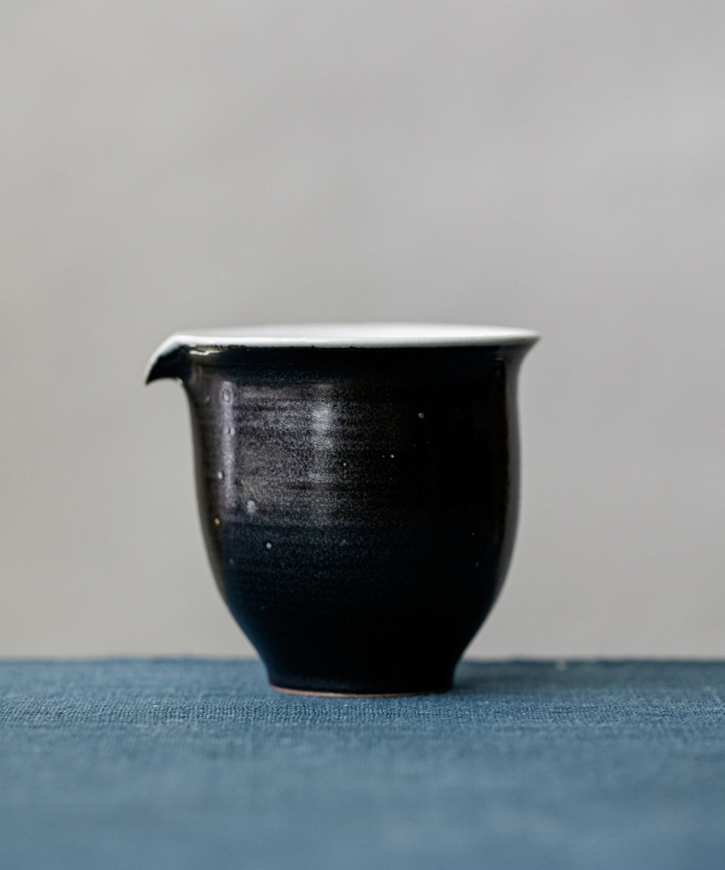 Matte Black Pitcher Type II