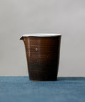 Brown Pitcher Type II