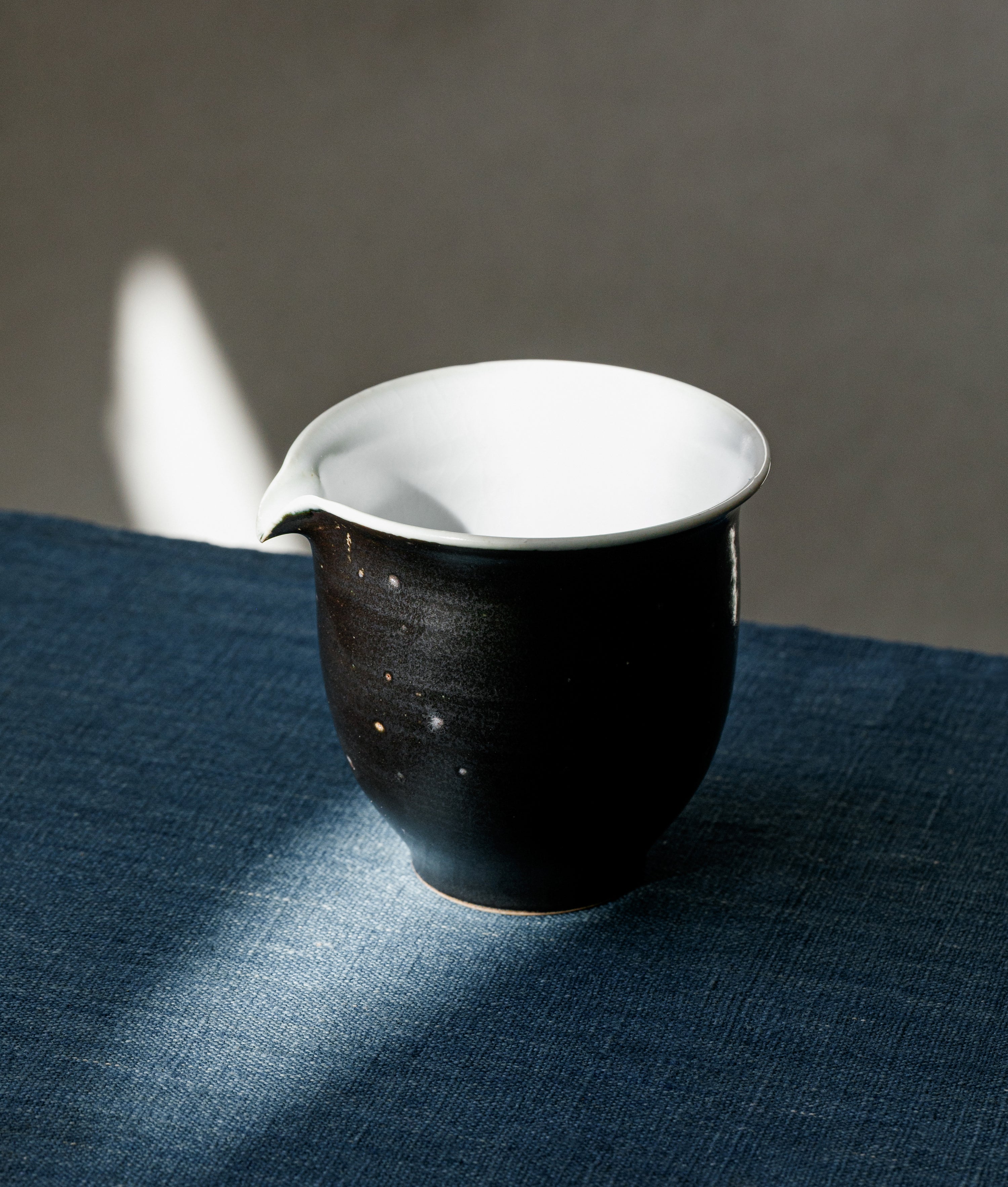 Matte Black Pitcher Type II