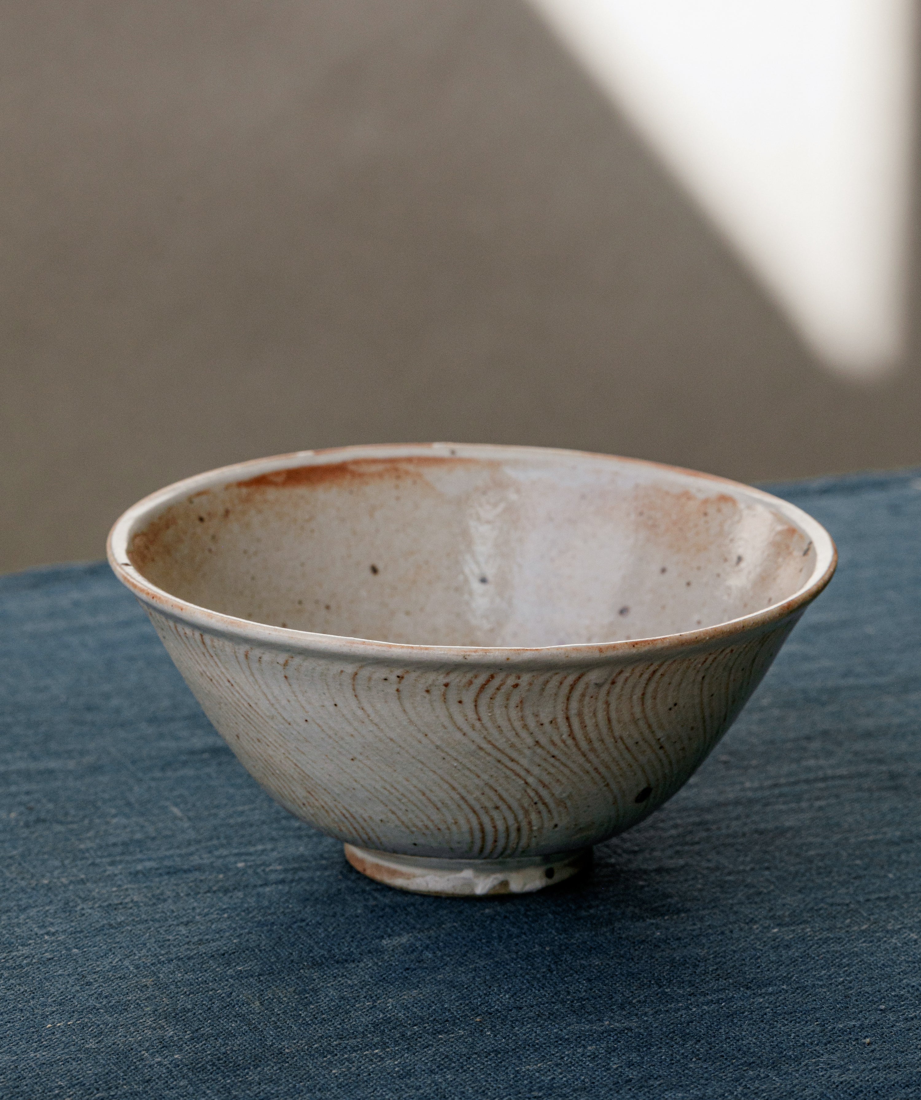 Waves Bowl