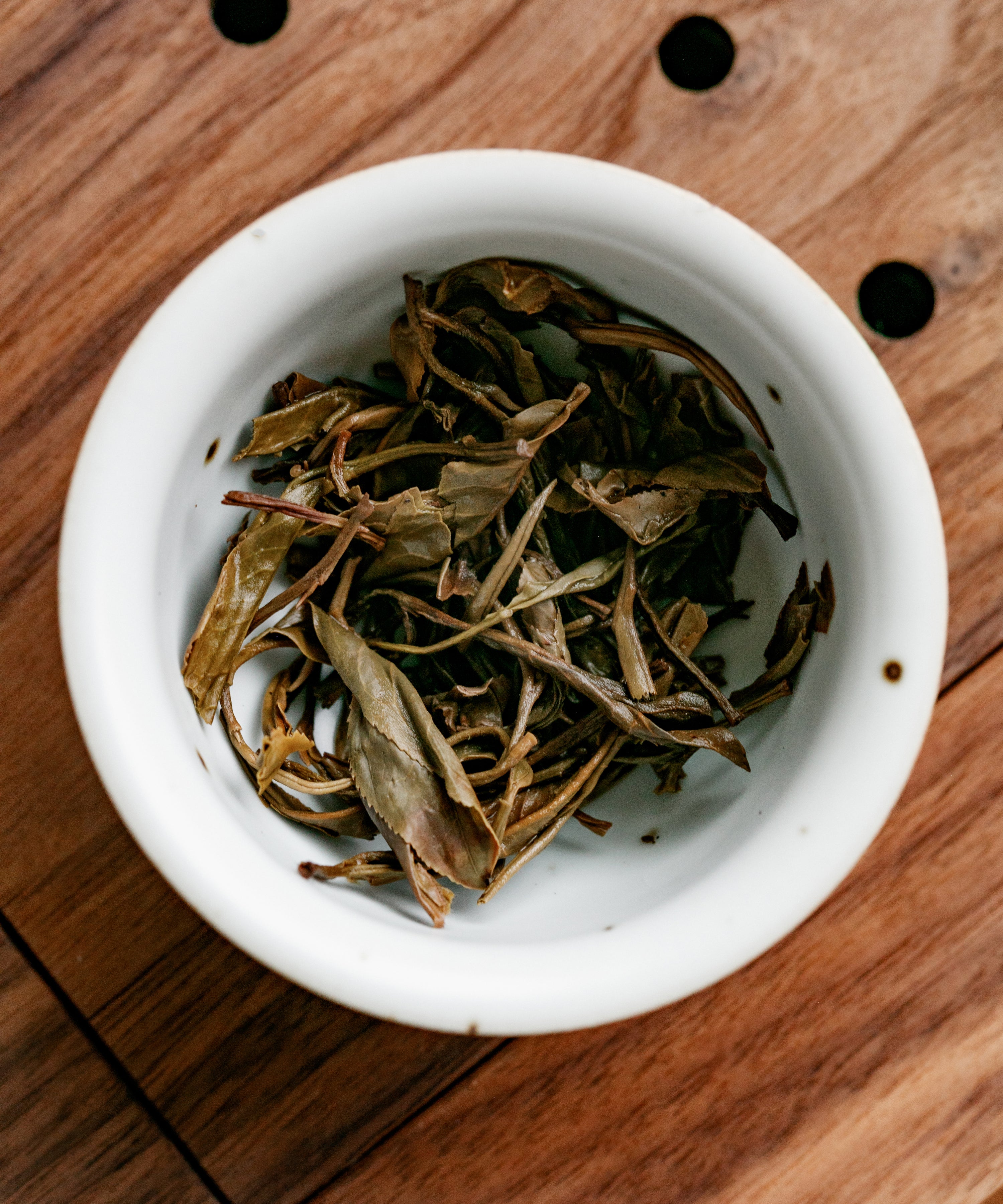 Secret Realm Mijing wet leaves — 500-year-old tree sheng pu'erh, Lincang, Yunnan