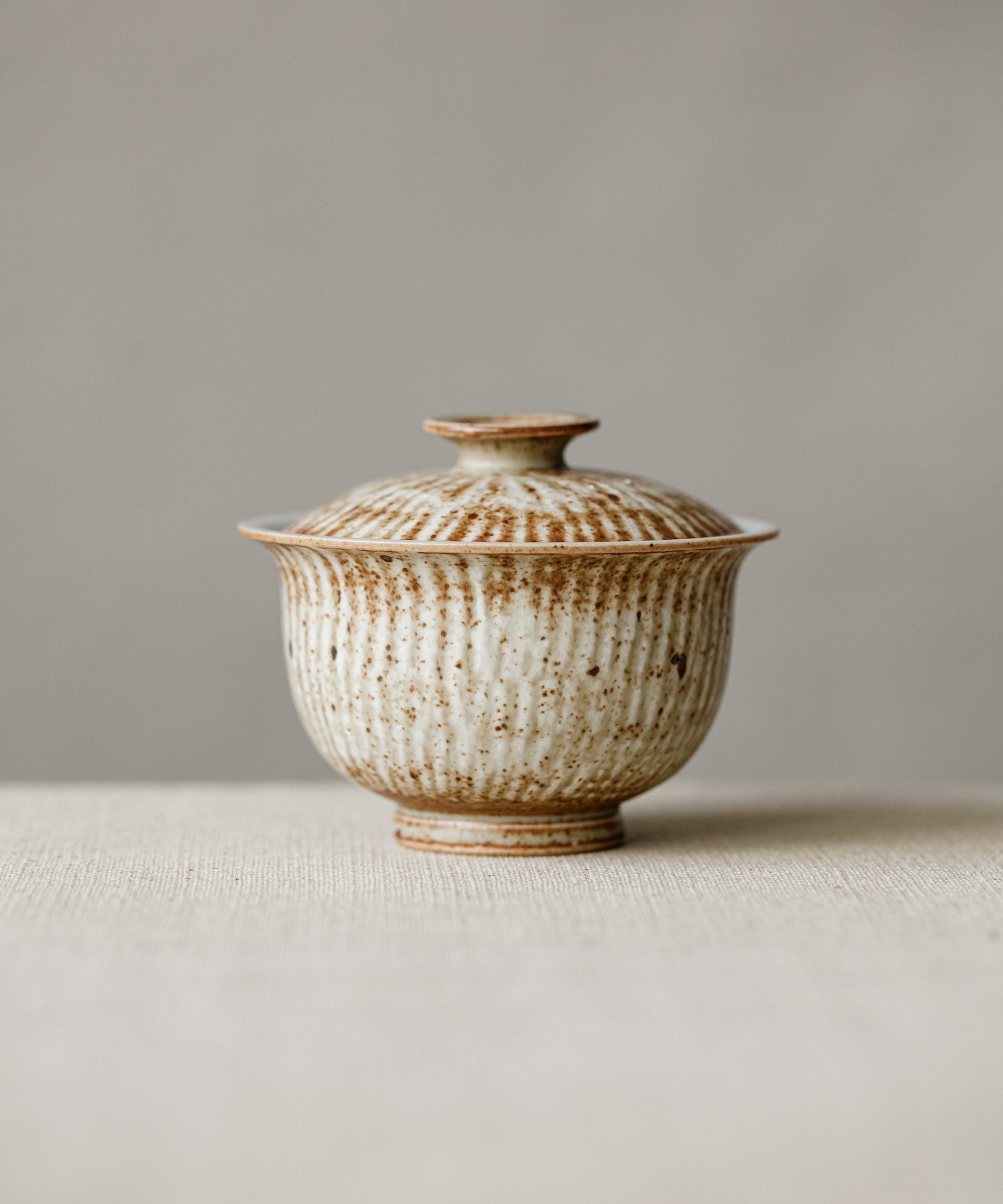 Ecru Waves Gaiwan