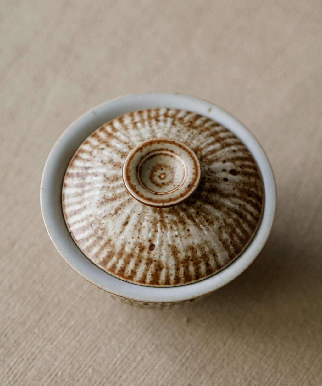 Ecru Waves Gaiwan