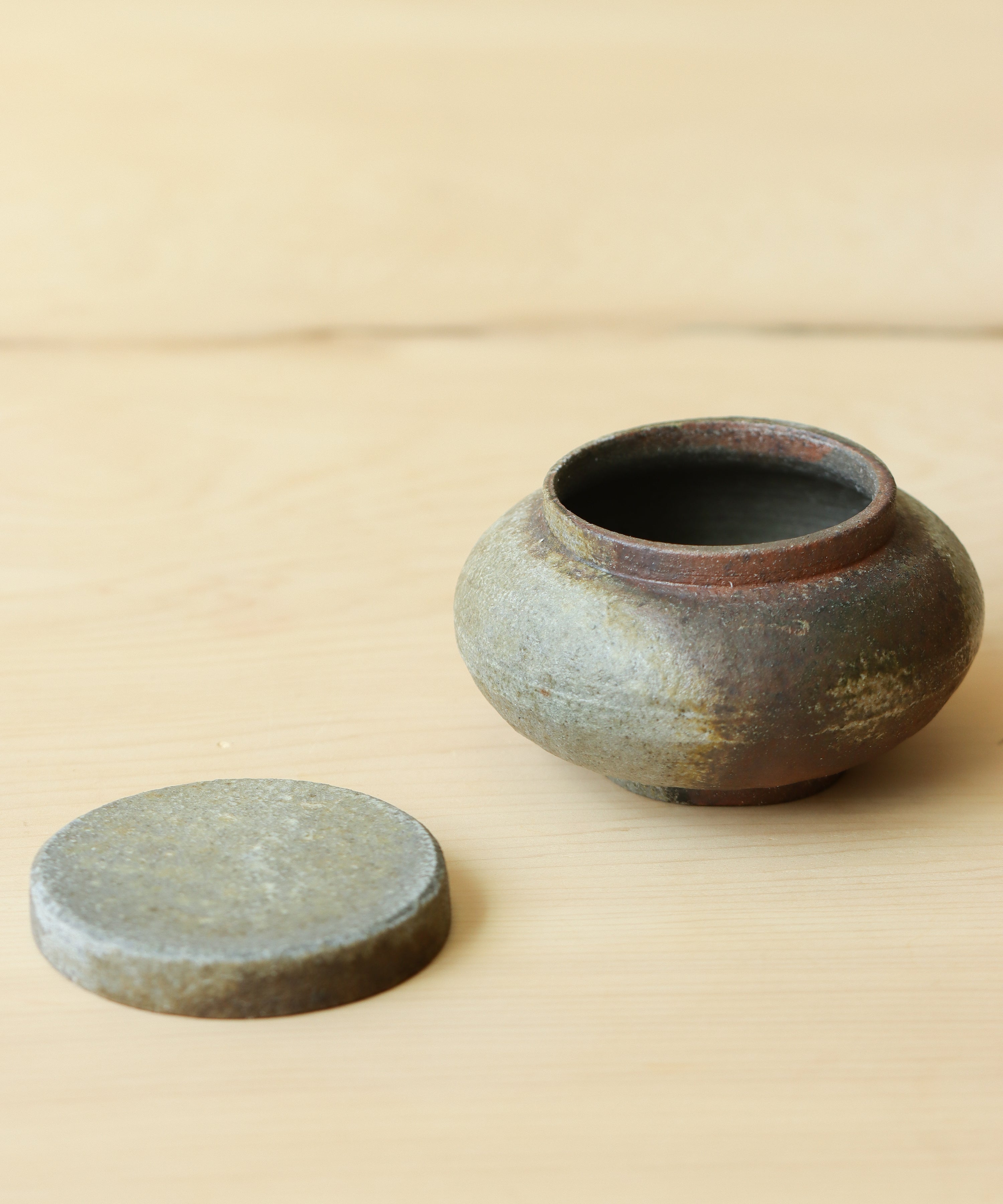 Tea Jar 02