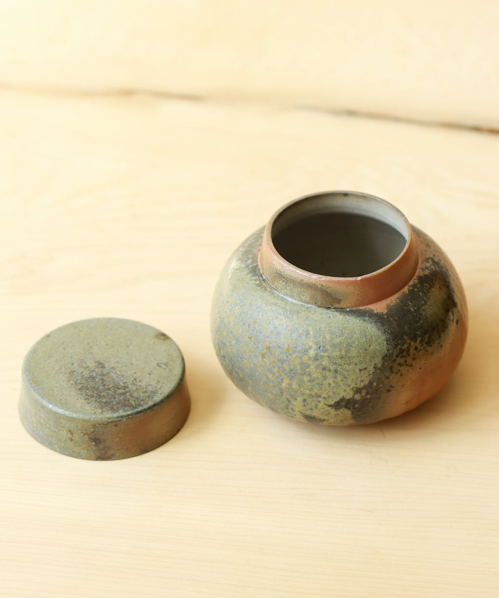 Tea Jar 01