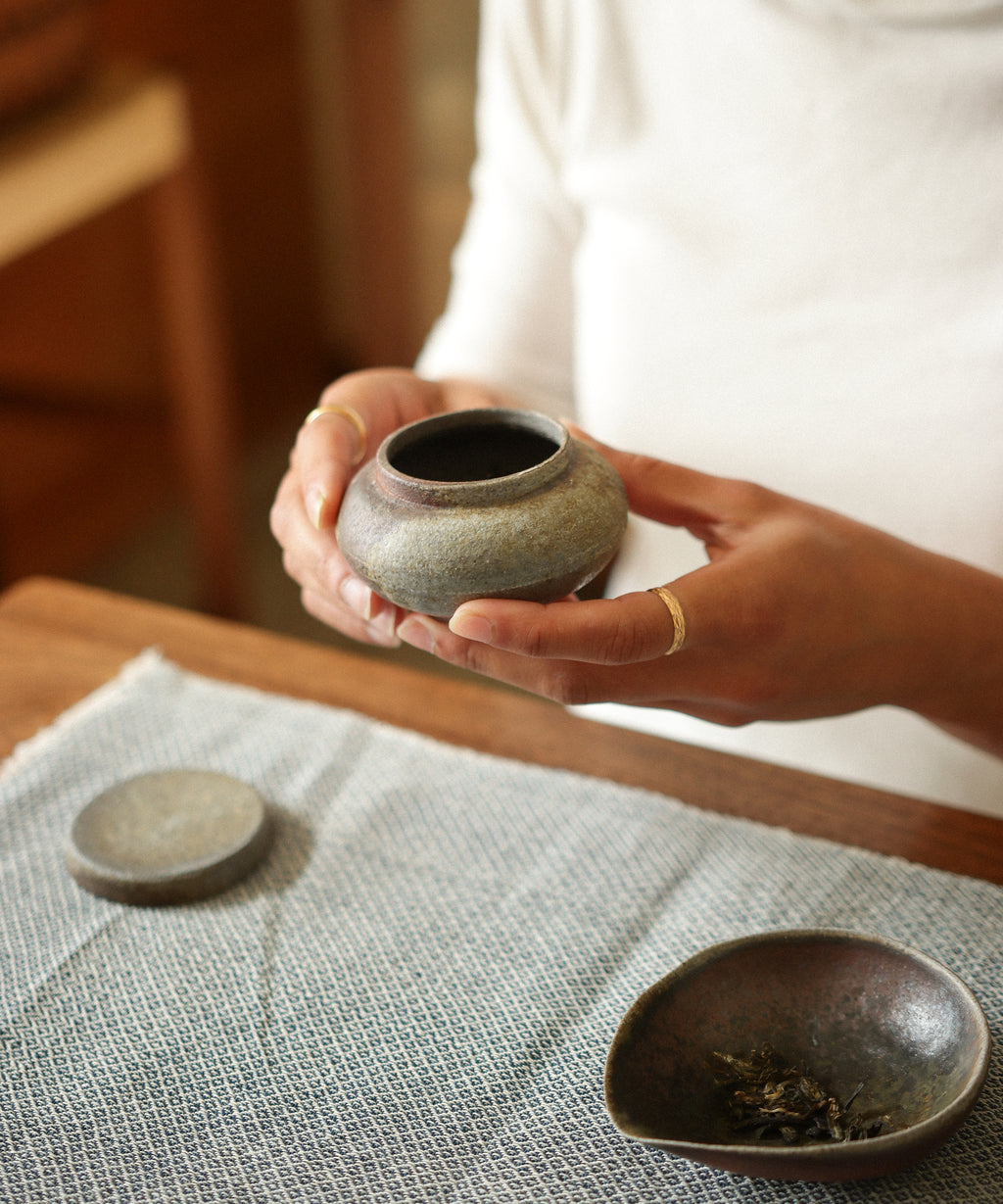 Tea Jar 02