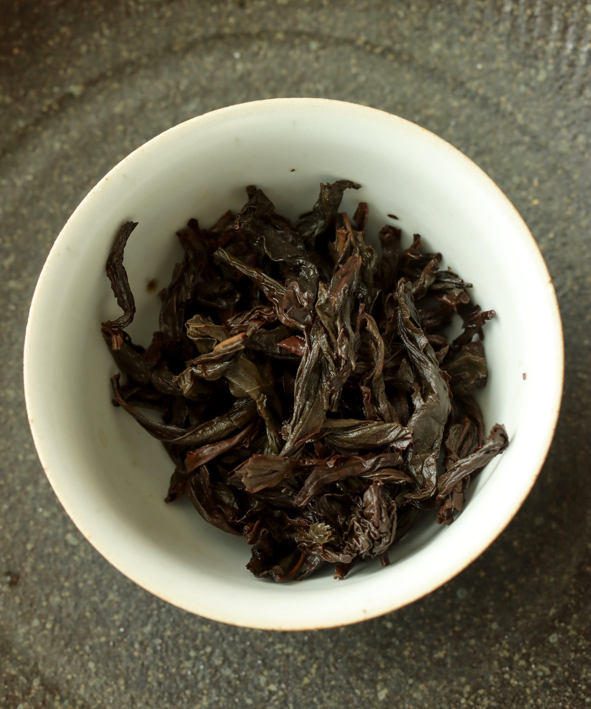 Organic Shuixian liquor — clean and clear cliff oolong, oxidation to roasting flavors, Wuyishan