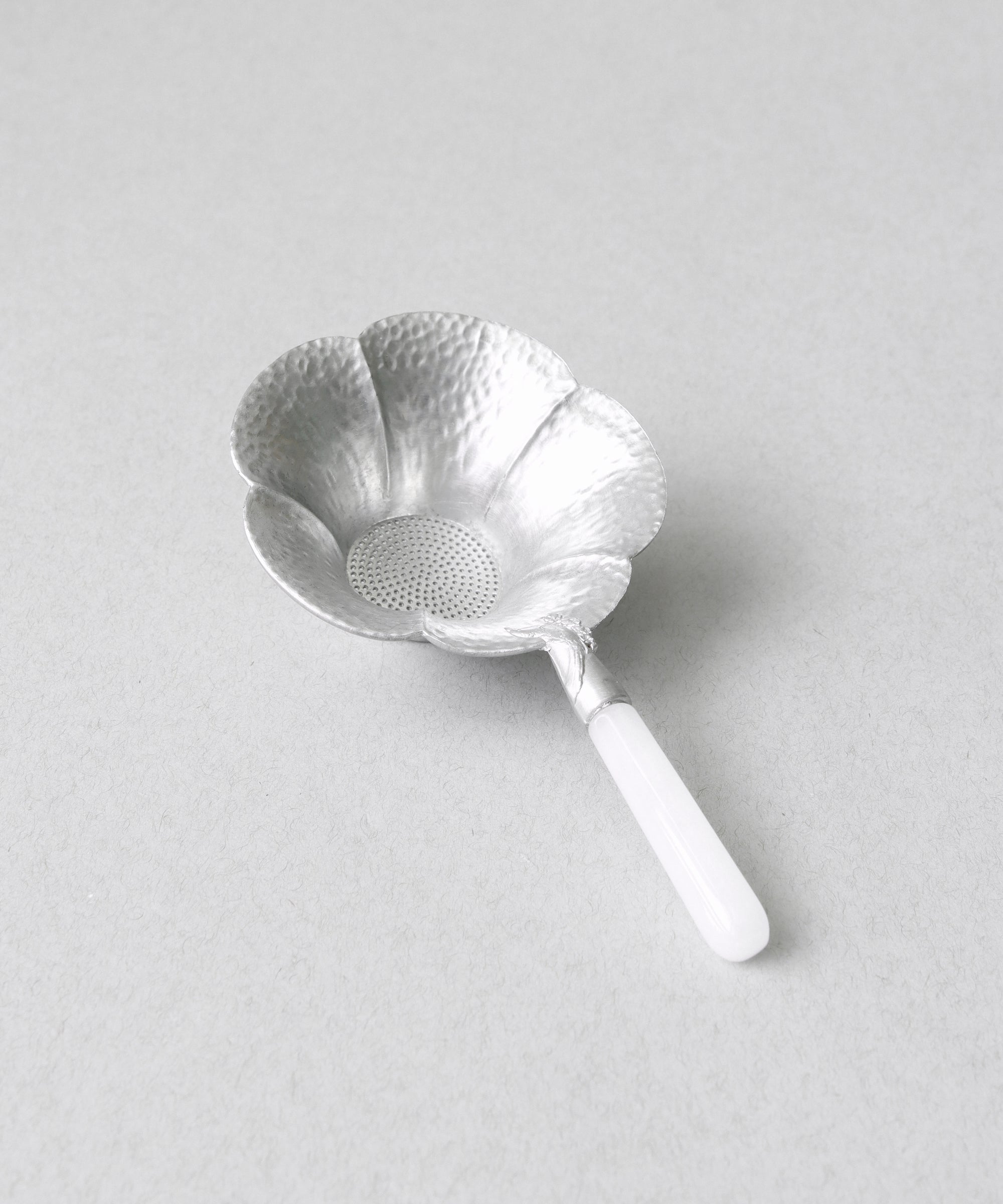 Strainer 4