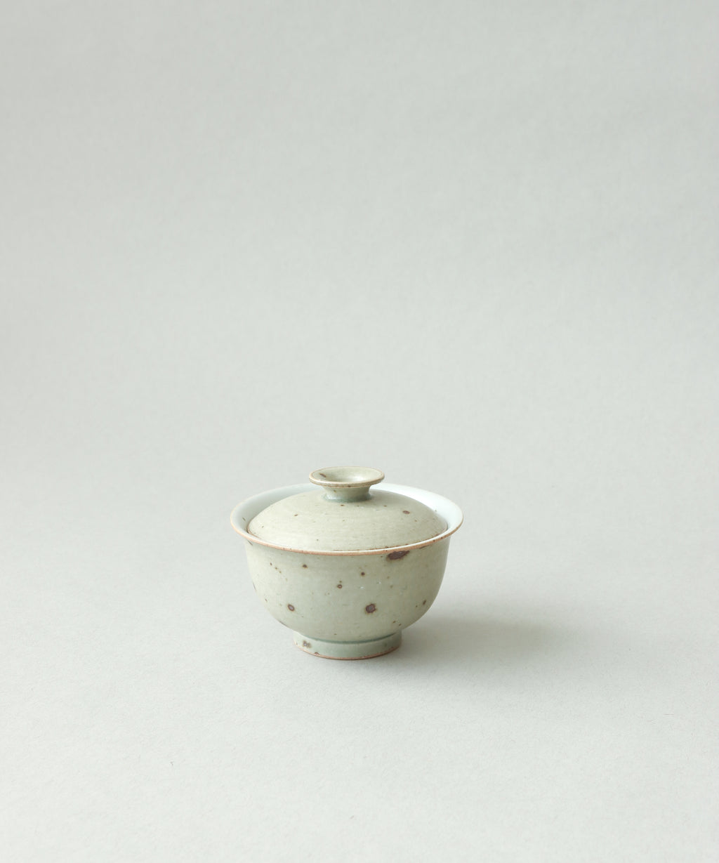 Green Celadon Gaiwan Type III lid detail, matte green celadon texture, Jingdezhen clay and porcelain